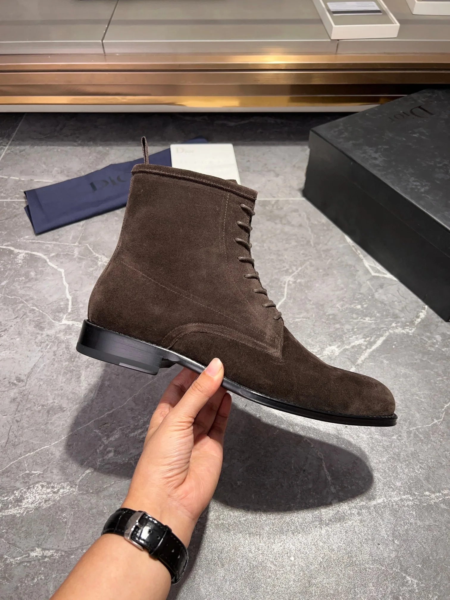 Dior Explorer Boots Suede (Brown) — ビュー 6