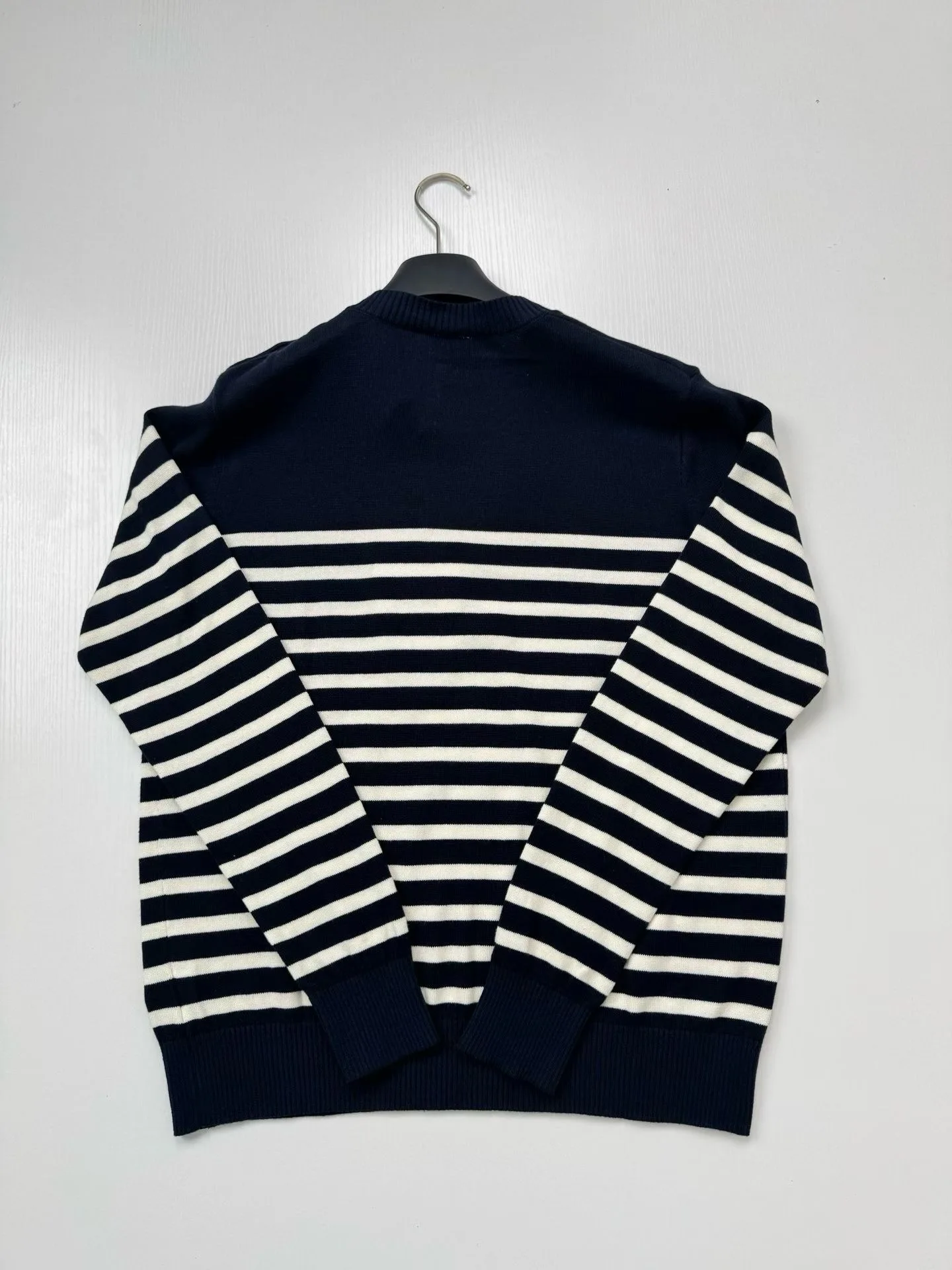 Striped Sweater (Navy/White) — 보기 3
