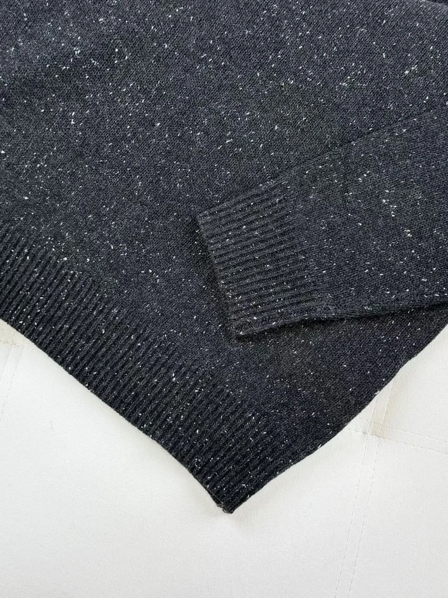 Dior Sweater with Dior Embroidery, Relaxed Fit (Grey) — 图 8