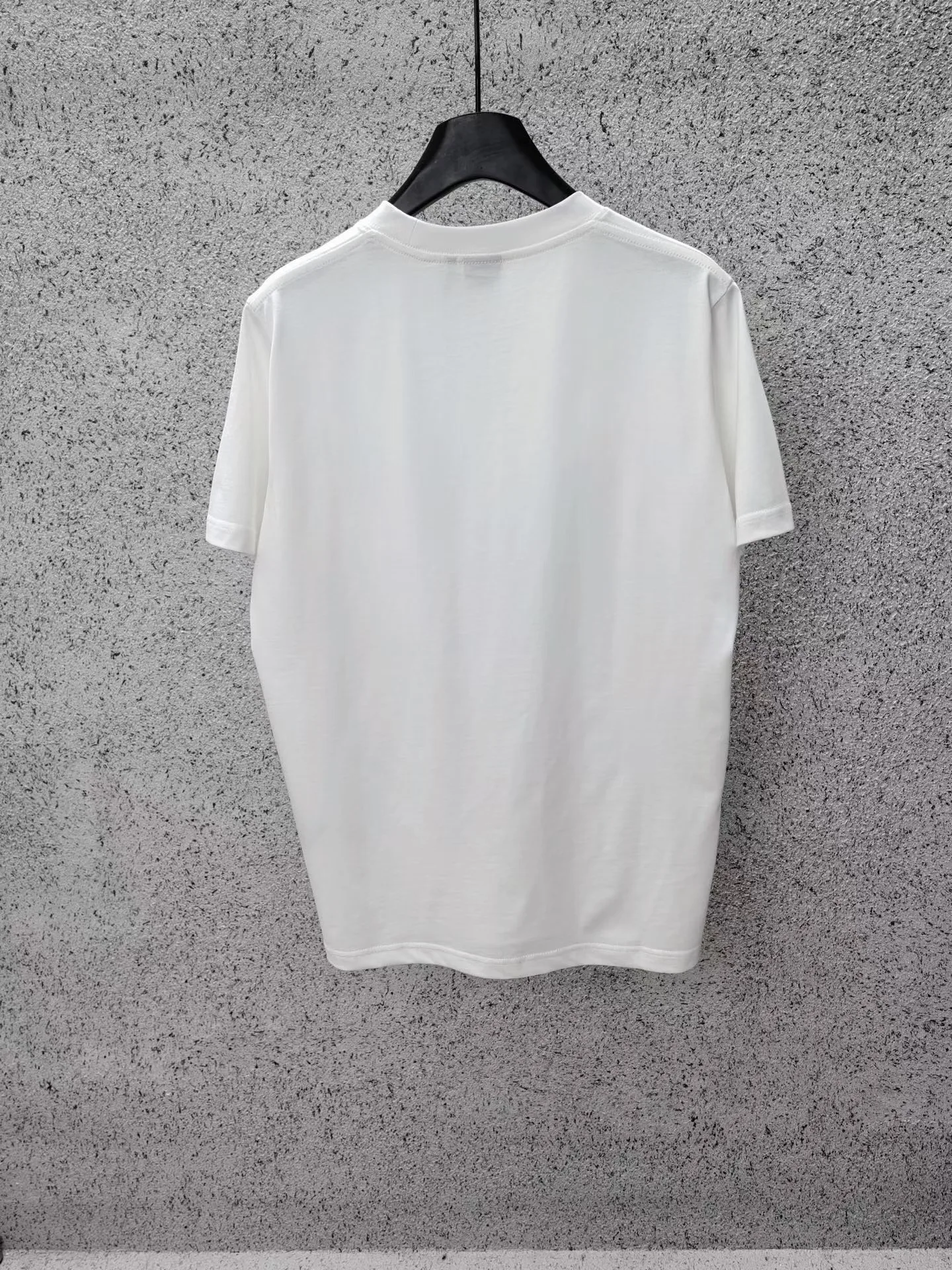 T-Shirt with Dior Clover Embroidery, Regular Fit (White) — 보기 3