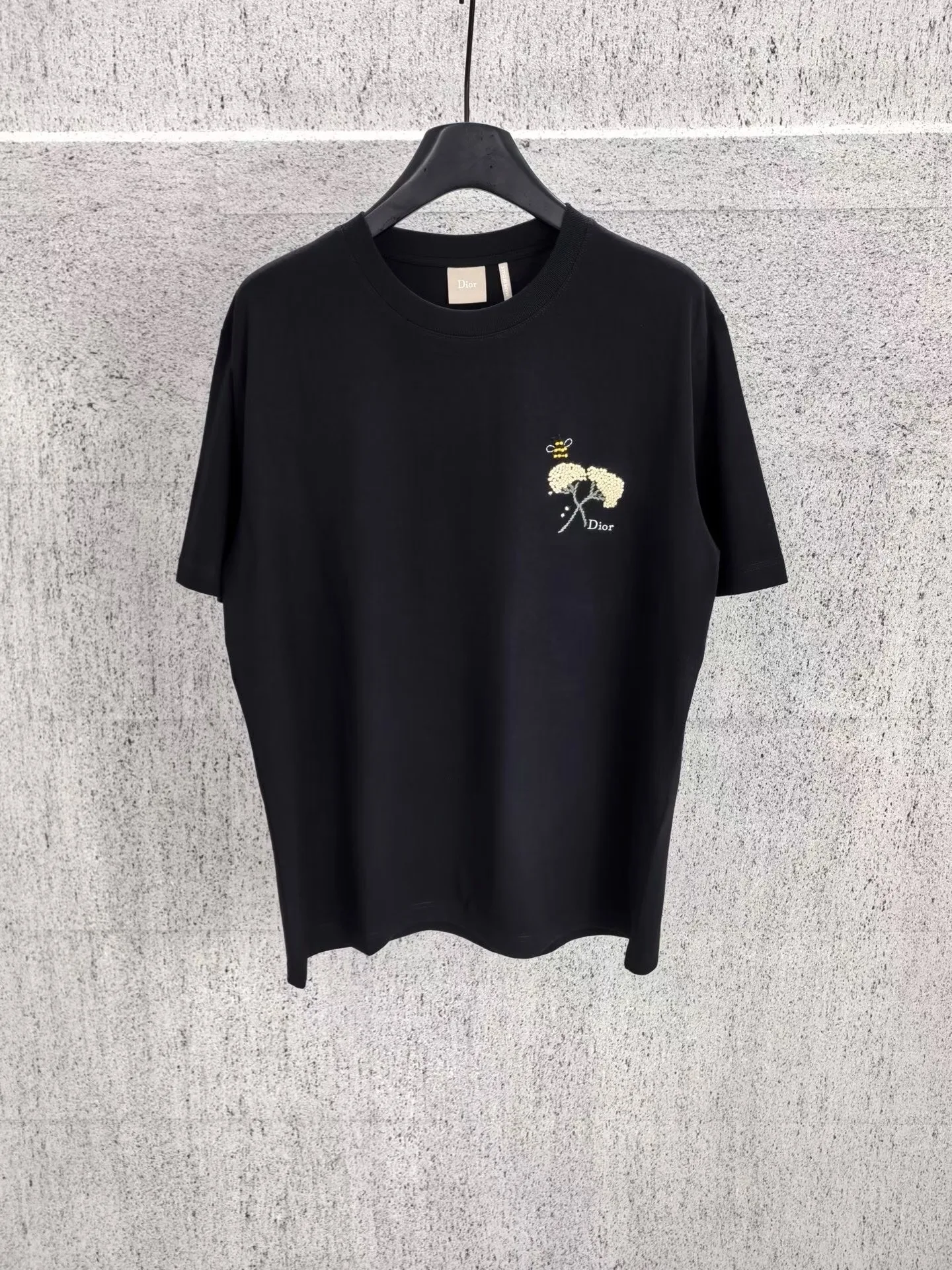 T-Shirt with Dior Flower Bee Embroidery, Relaxed Fit (Black)