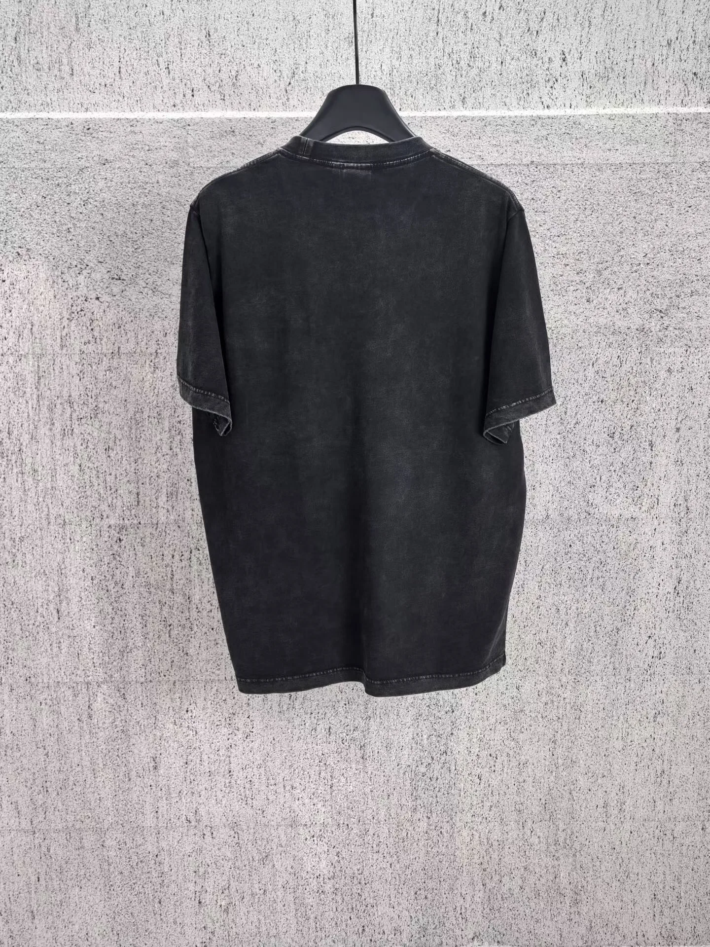 T-Shirt with Pocket, Relaxed Fit (Black) — ビュー 3
