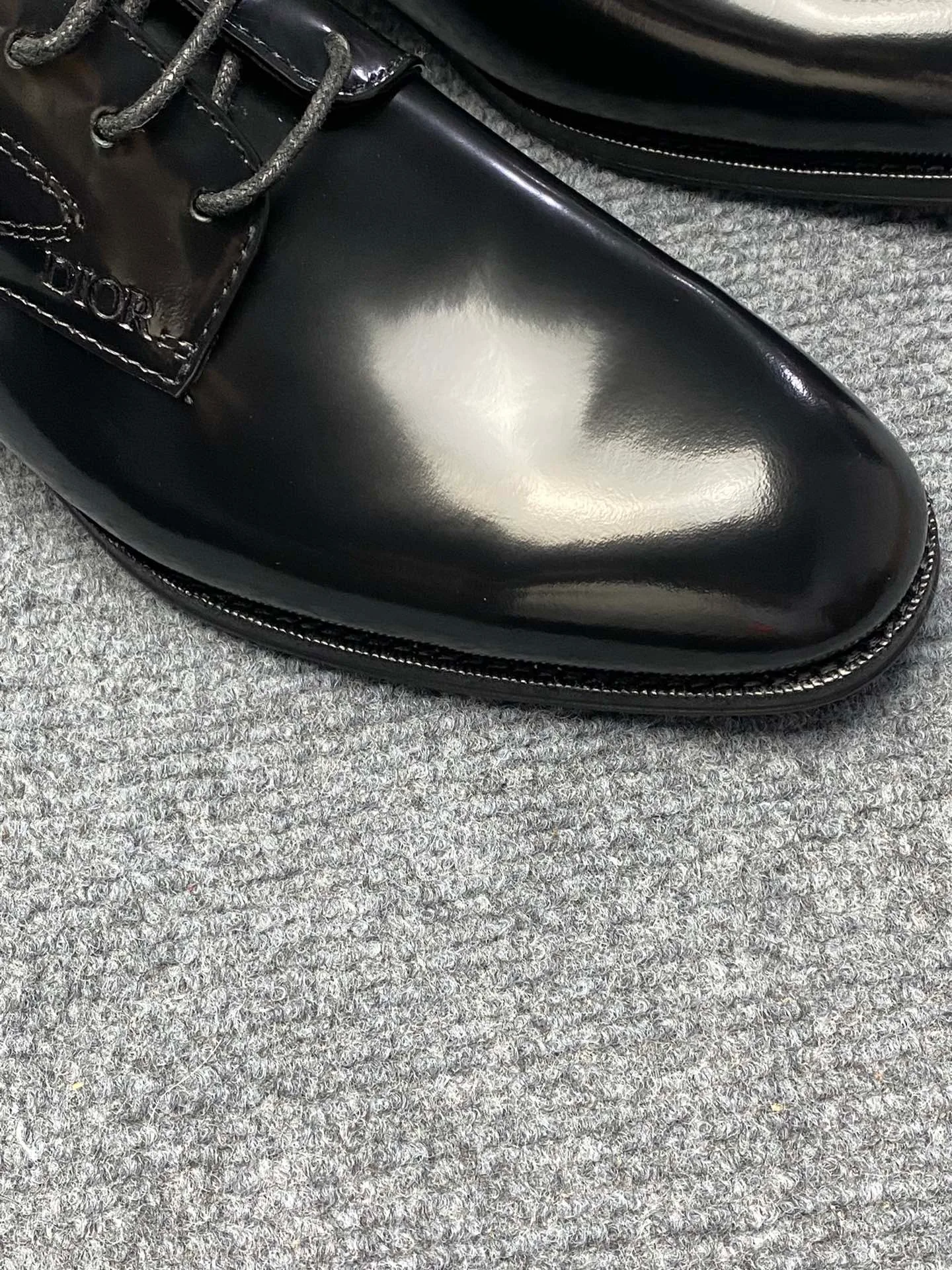 Dior Timeless Derby Shoe (Patent) — ビュー 4