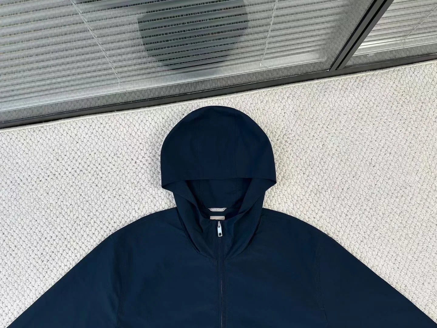 Dior Windbreaker with Dior Montaigne Embroidery (Deep Blue) — ビュー 7