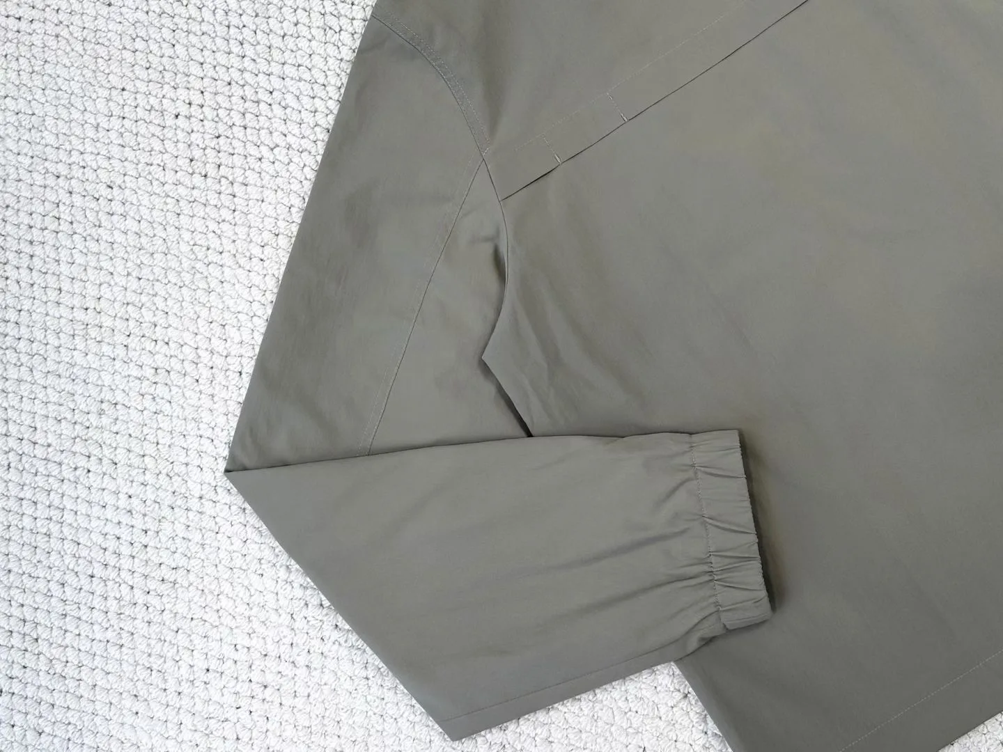 Dior Windbreaker with Dior Montaigne Embroidery (Grey) — ビュー 6