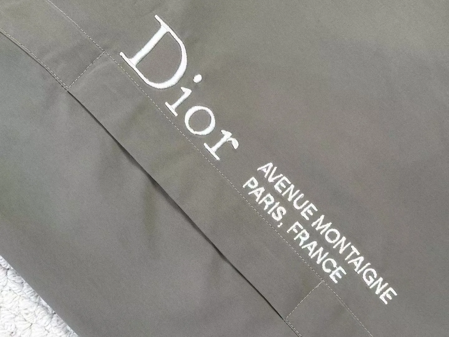 Dior Windbreaker with Dior Montaigne Embroidery (Grey) — ビュー 7