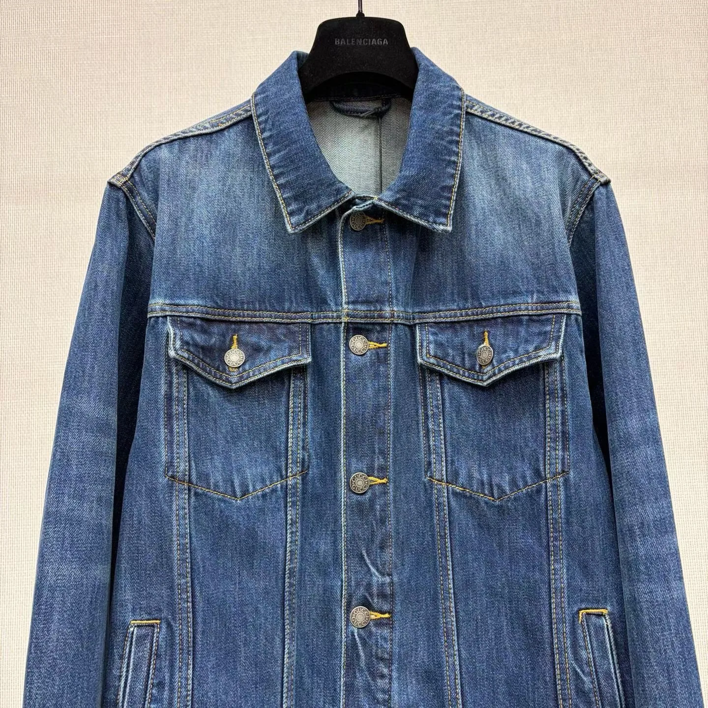 Gucci Cotton Denim Jacket with Horsebit (Blue) — ビュー 4