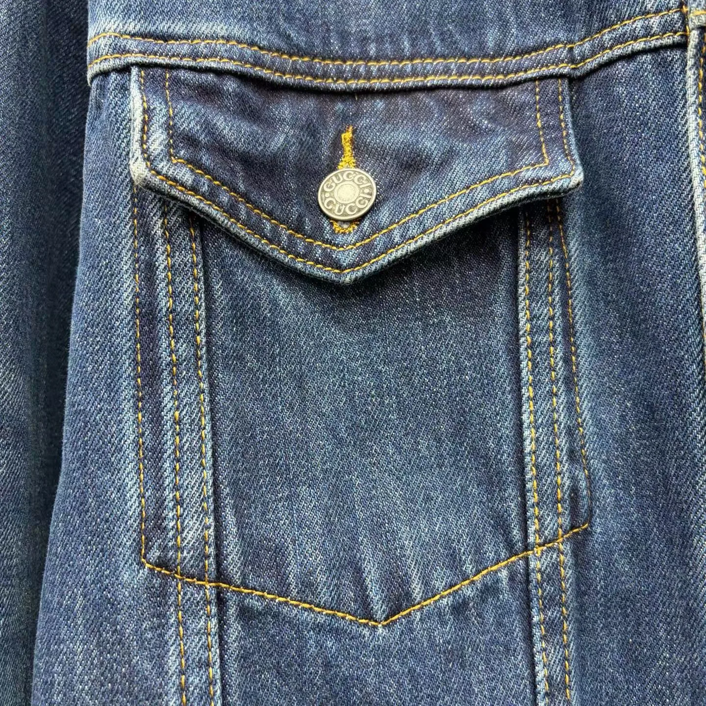 Gucci Cotton Denim Jacket with Horsebit (Blue) — ビュー 5