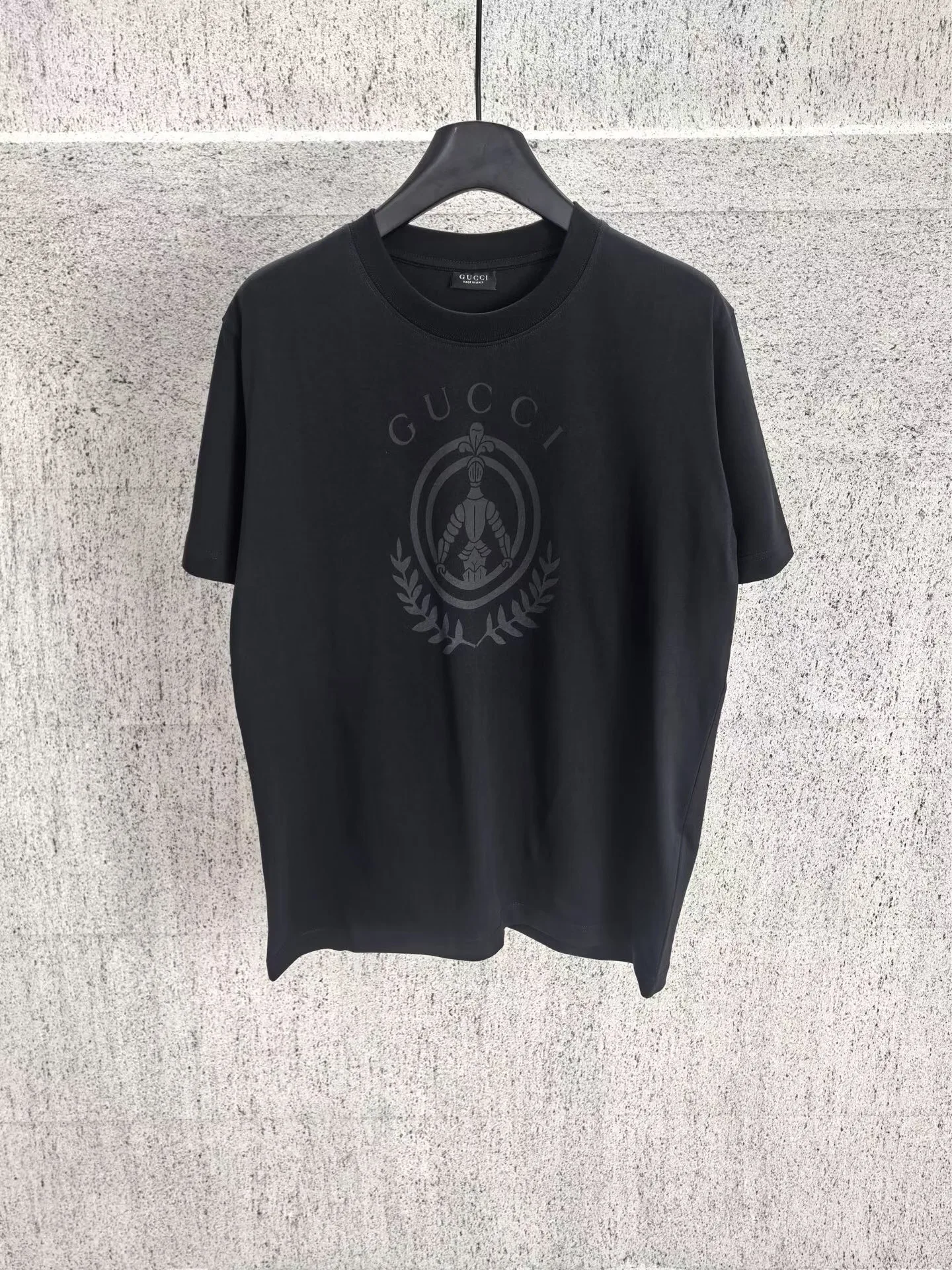 Gucci Crest T Shirt (Black)