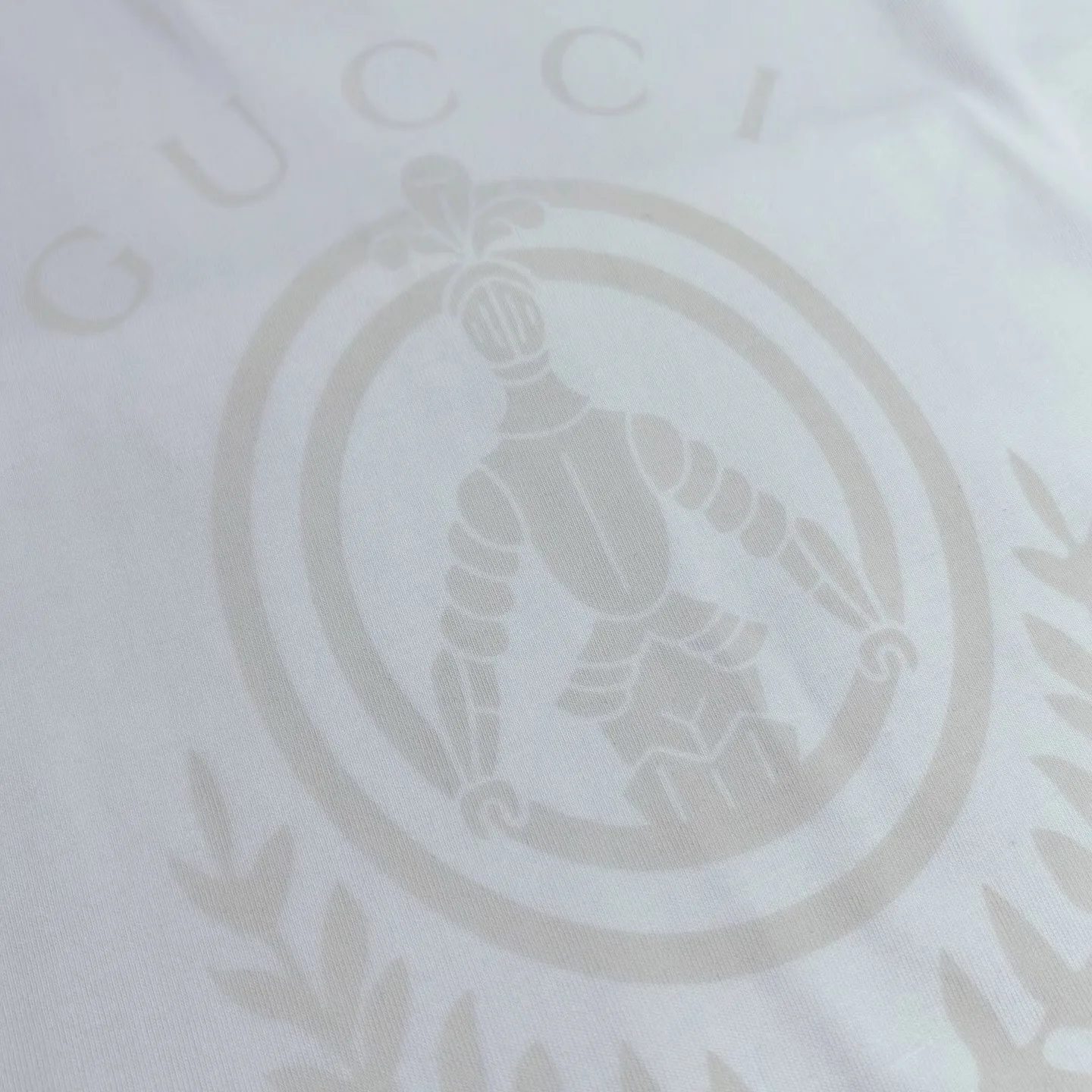 Gucci Crest T Shirt (White) — ビュー 4