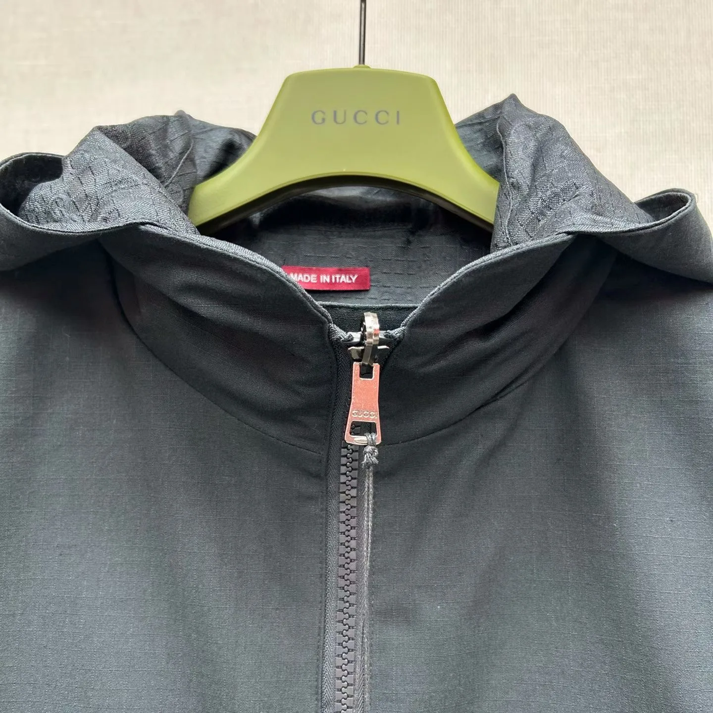 Gucci Reversible Cotton Ripstop Zip Jacket (Black) — ビュー 2