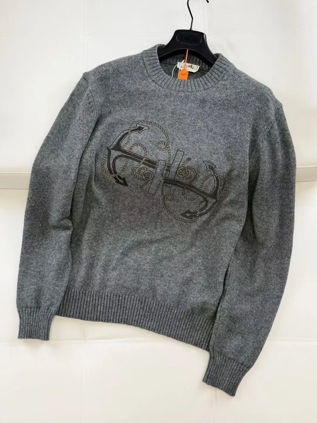 Hermès "Ancre en H" Crewneck Sweater (Dark Grey) — ビュー 3