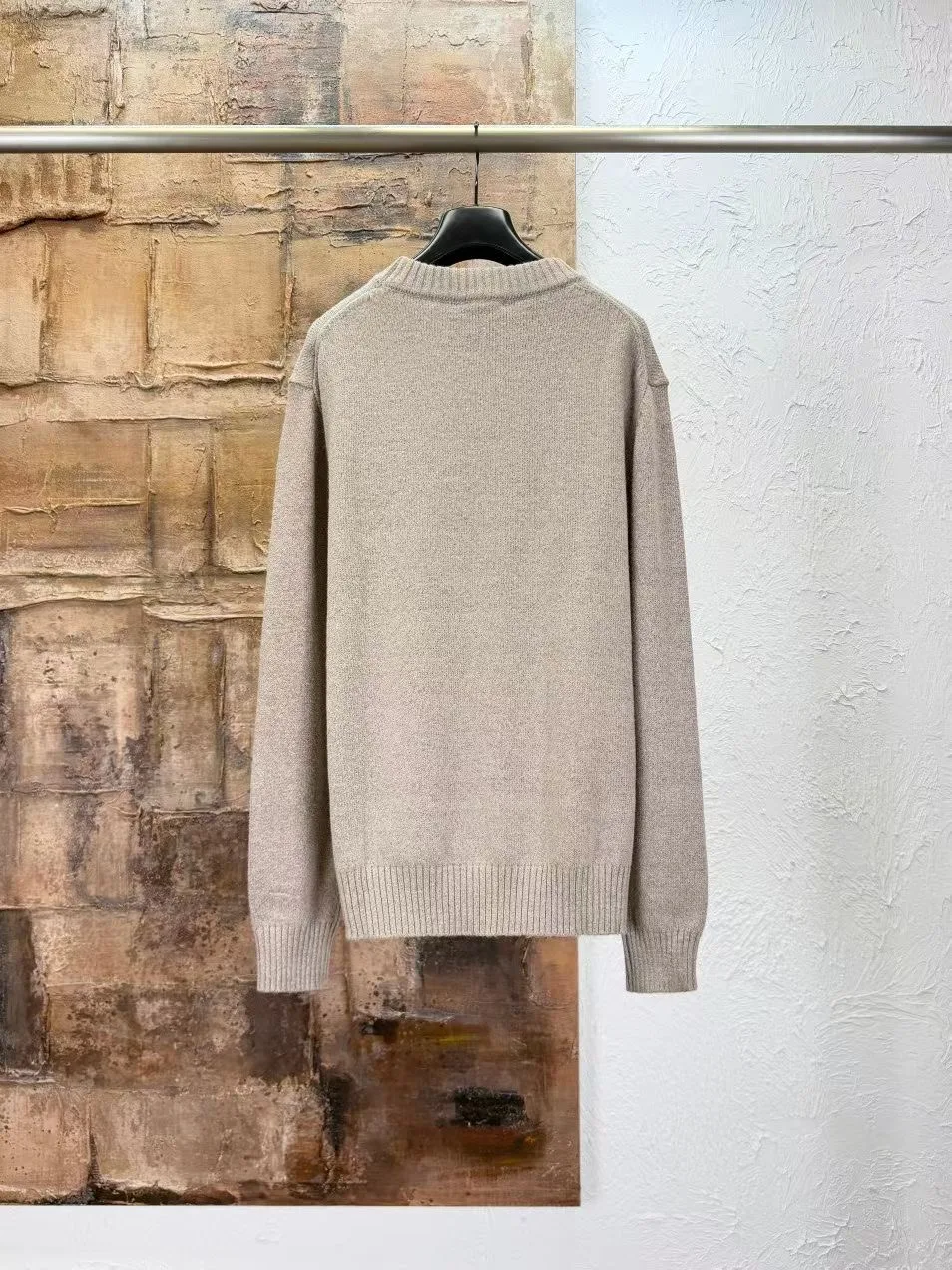 Hermès "Ancre en H" Crewneck Sweater (Grey) — ビュー 4