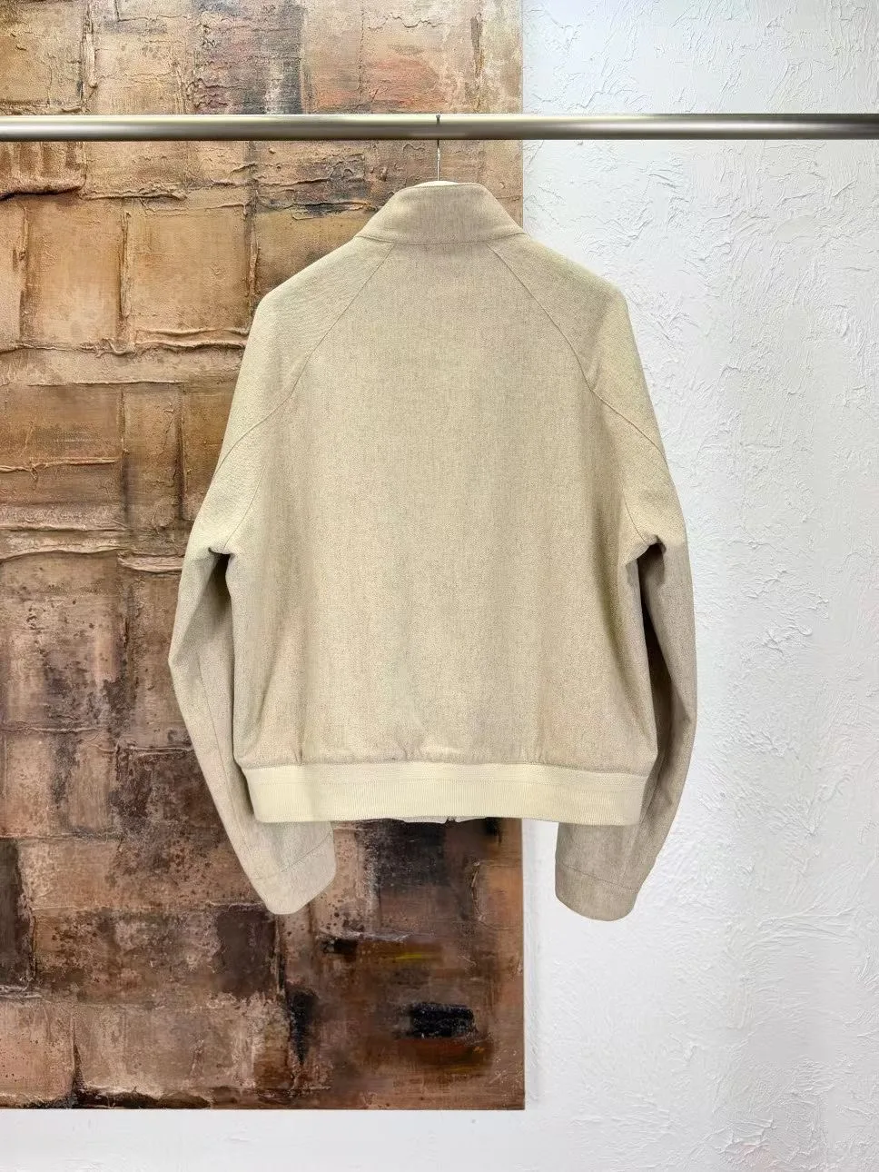 Loewe Bomber Jacket (Neutral) — ビュー 5