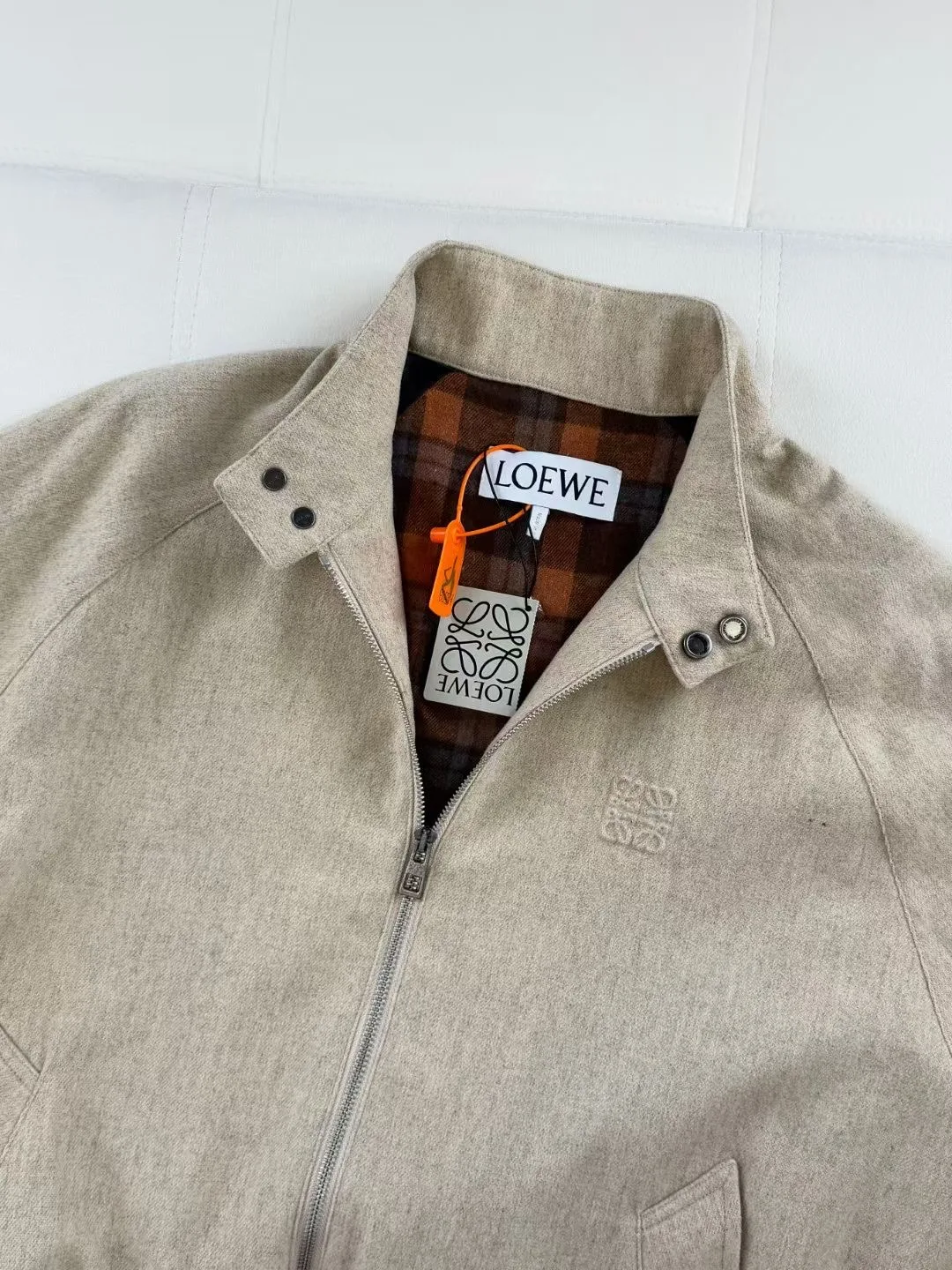 Loewe Bomber Jacket (Neutral) — ビュー 7