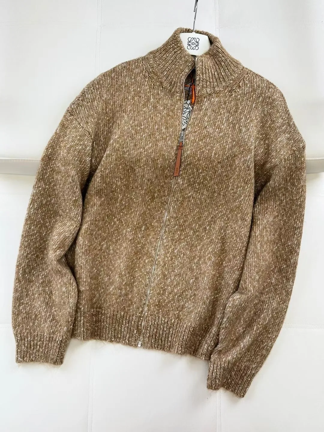 Loewe Jacquard Anagram Zip-Up Relaxed Cardigan — ビュー 4