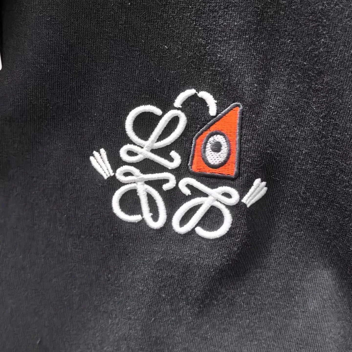 Loewe x Louis Wain Anagram cotton jersey T-shirt (Black) — ビュー 4