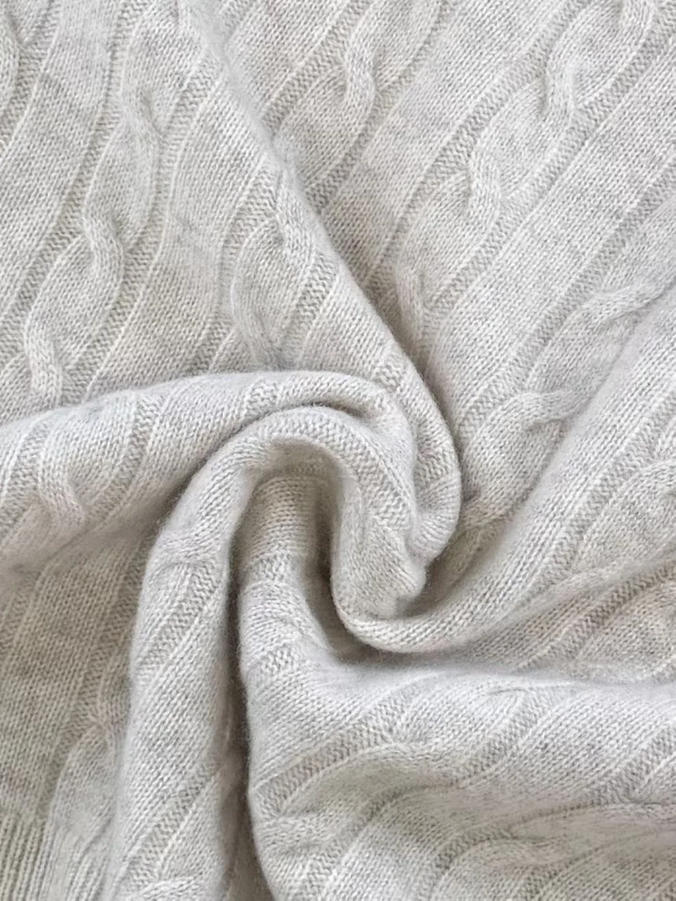 LP Cedar Cable-Knit Wool Sweater (Beige) — ビュー 4