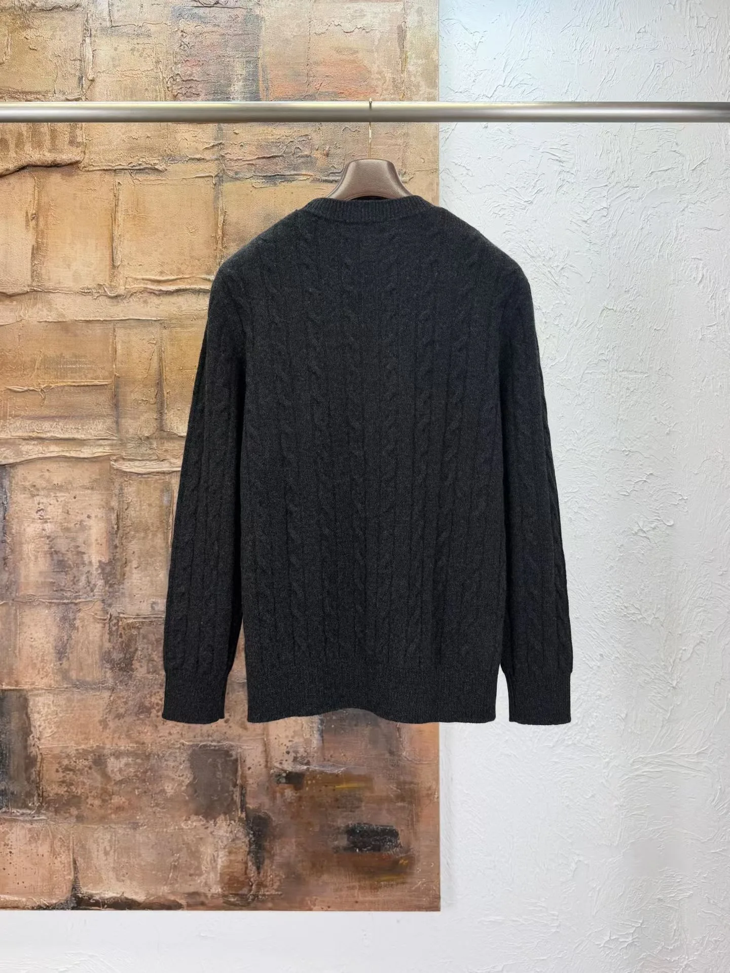 LP Cedar Cable-Knit Wool Sweater (Black) — ビュー 3