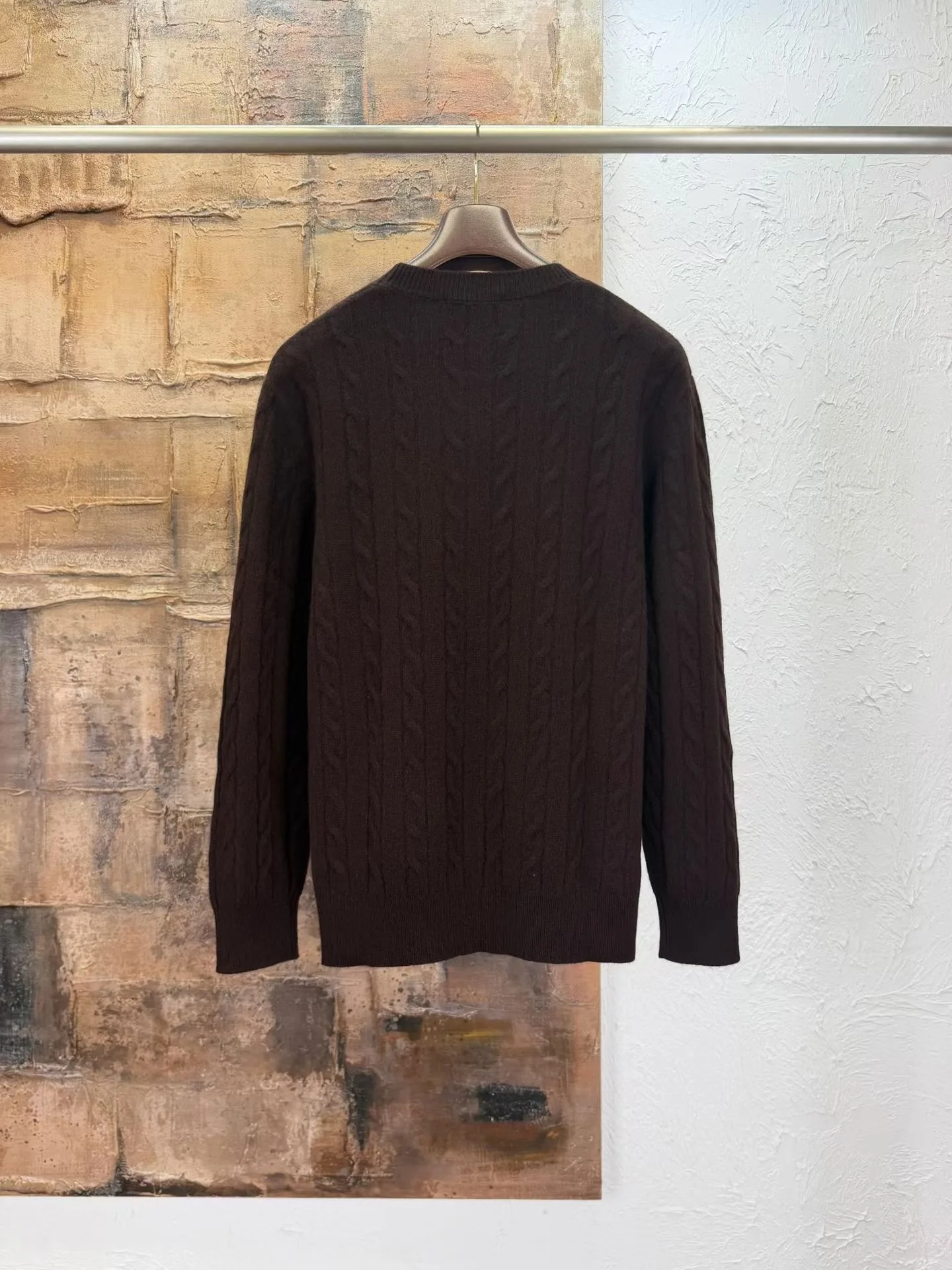 LP Cedar Cable-Knit Wool Sweater (Brown) — ビュー 3