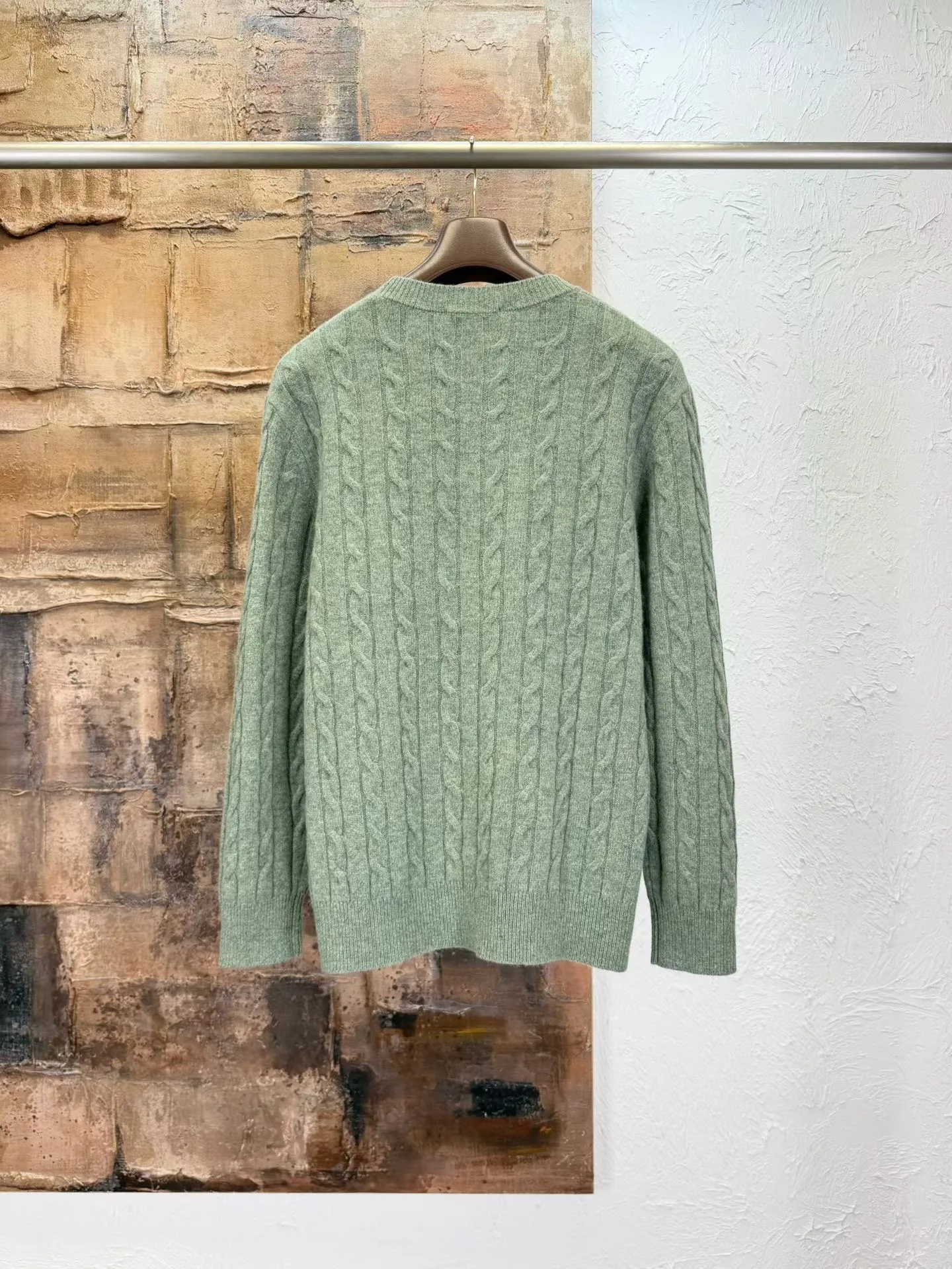LP Cedar Cable-Knit Wool Sweater (Green) — ビュー 2