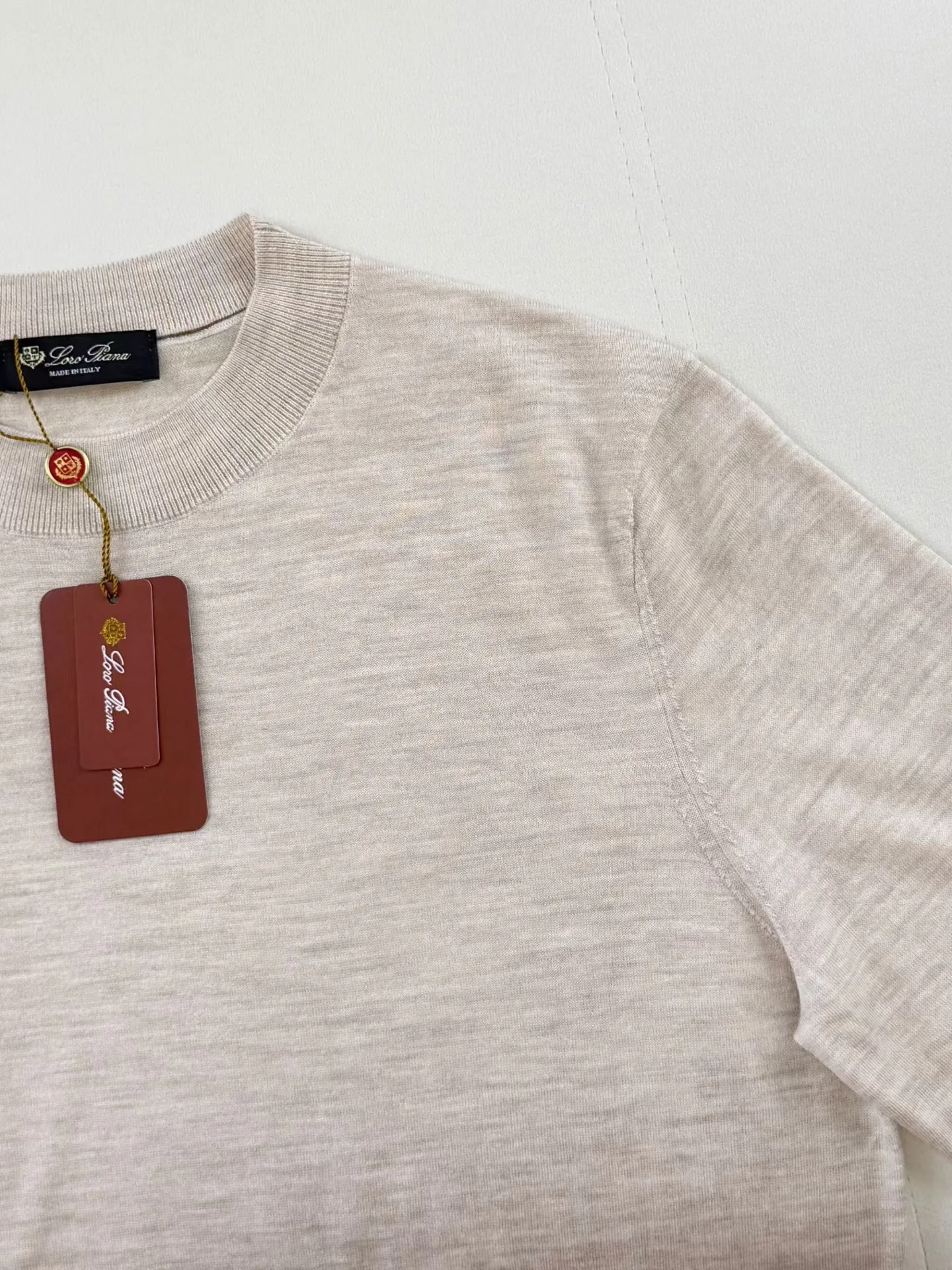 LP Crewneck Slim Fit Knit Sweater (Beige) — ビュー 5