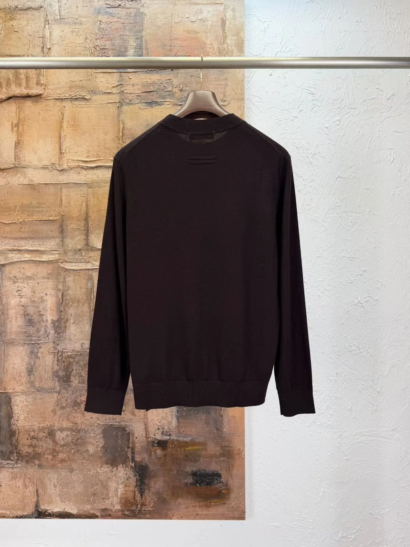 LP Crewneck Slim Fit Knit Sweater (Brown) — 图 3