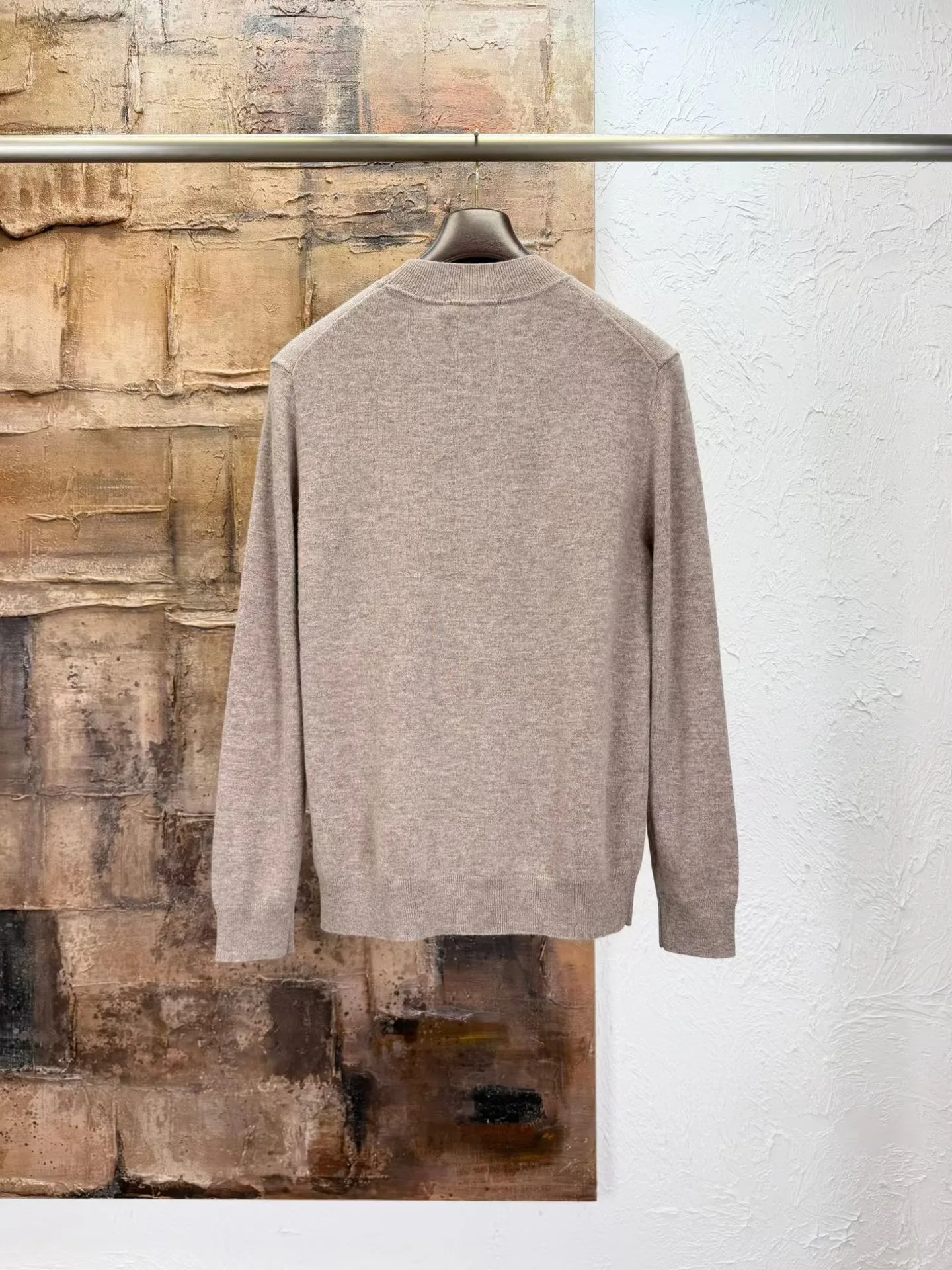 LP Crewneck Wool Knit Sweater (Beige) — ビュー 2