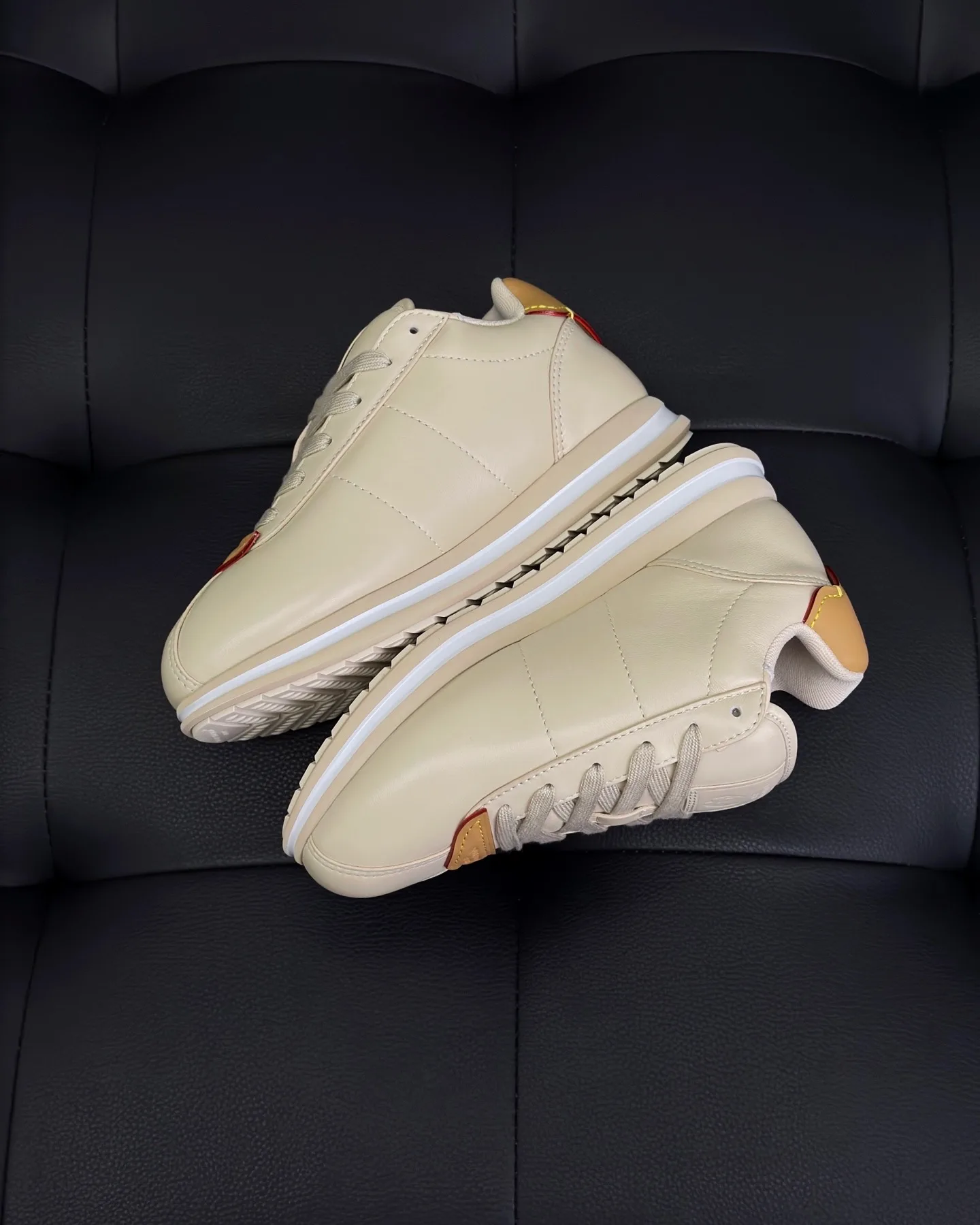 LV BUTTERSOFT Sneaker (Beige/Brown) — ビュー 3