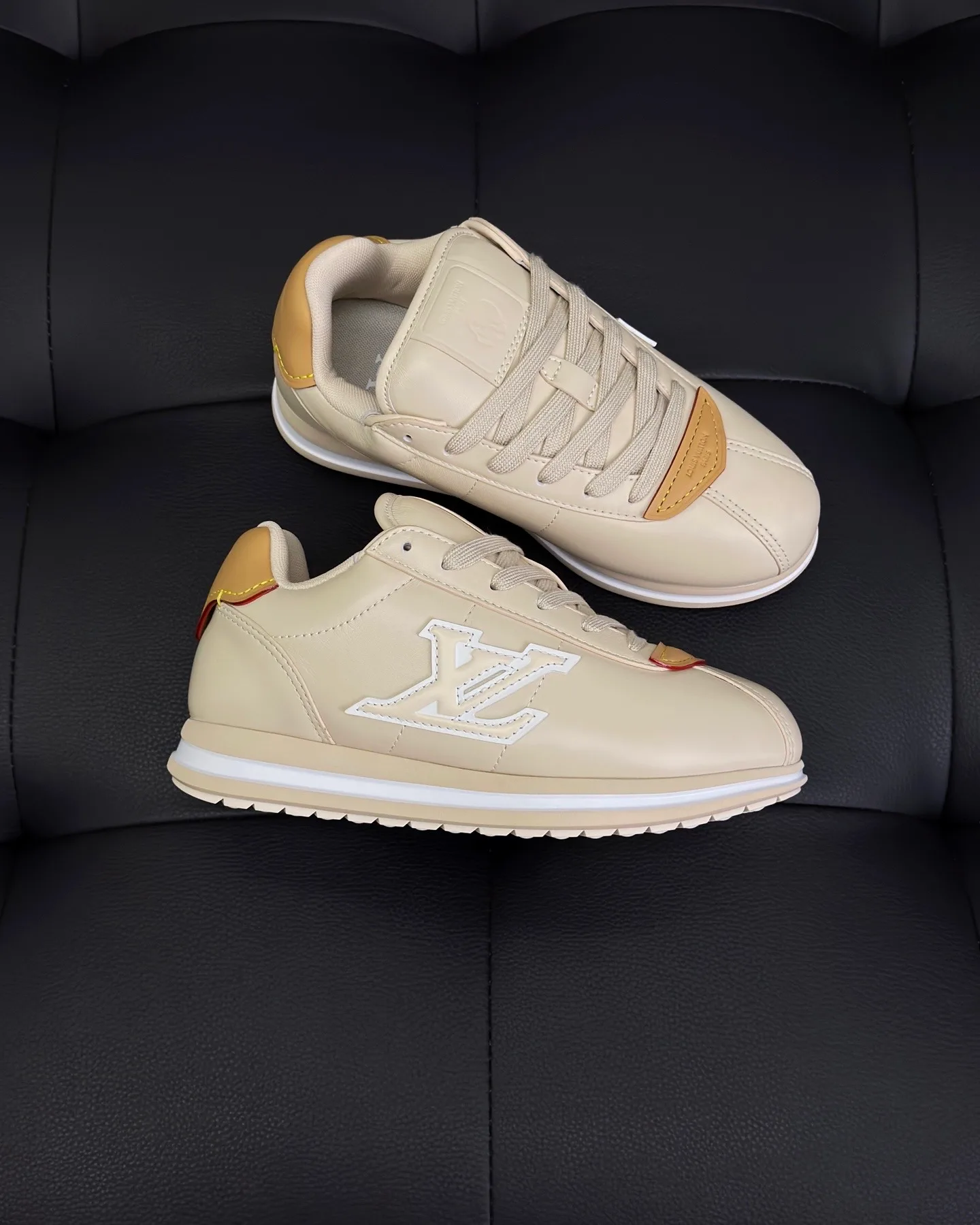 LV BUTTERSOFT Sneaker (Beige/Brown) — ビュー 4