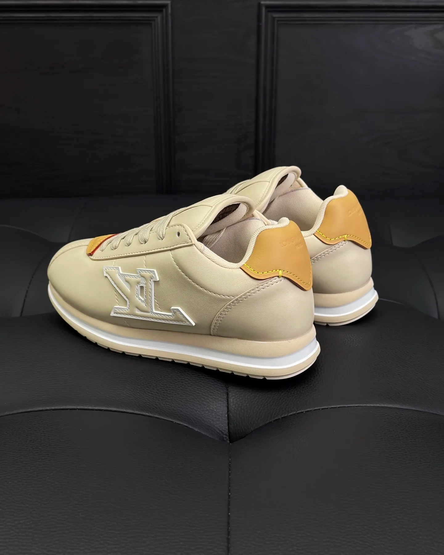 LV BUTTERSOFT Sneaker (Beige/Brown) — ビュー 7