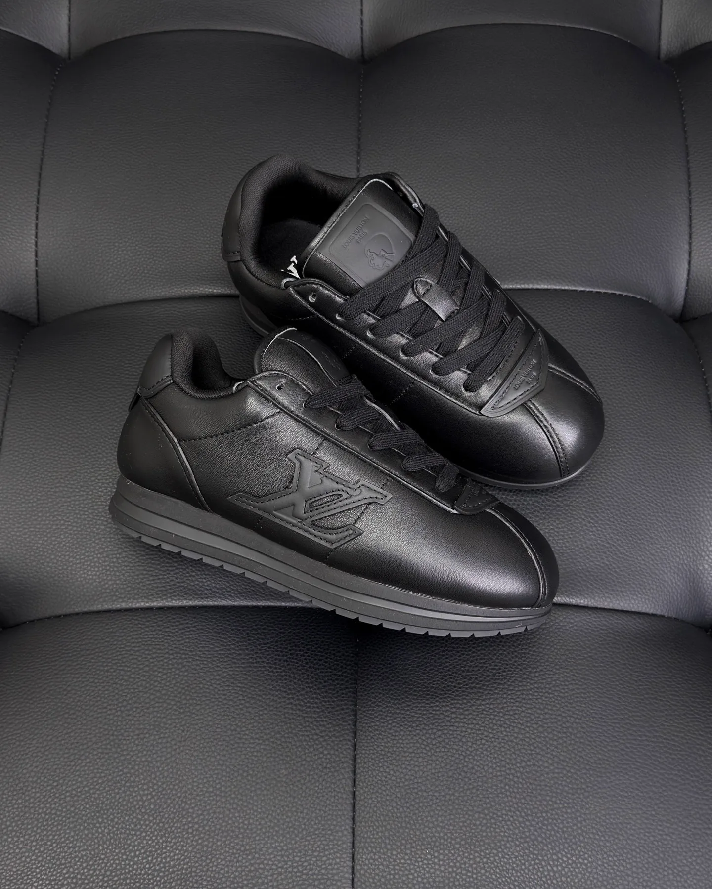 LV BUTTERSOFT Sneaker (Black) — ビュー 4