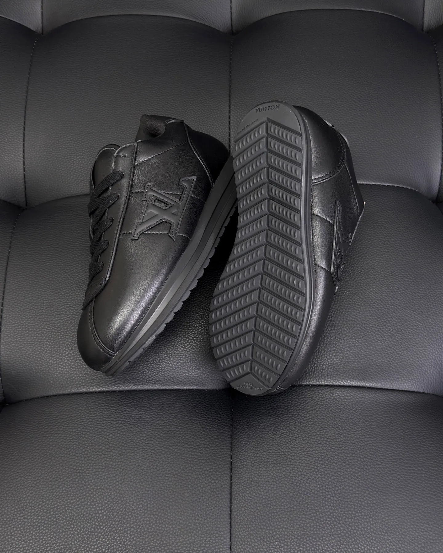 LV BUTTERSOFT Sneaker (Black) — ビュー 8