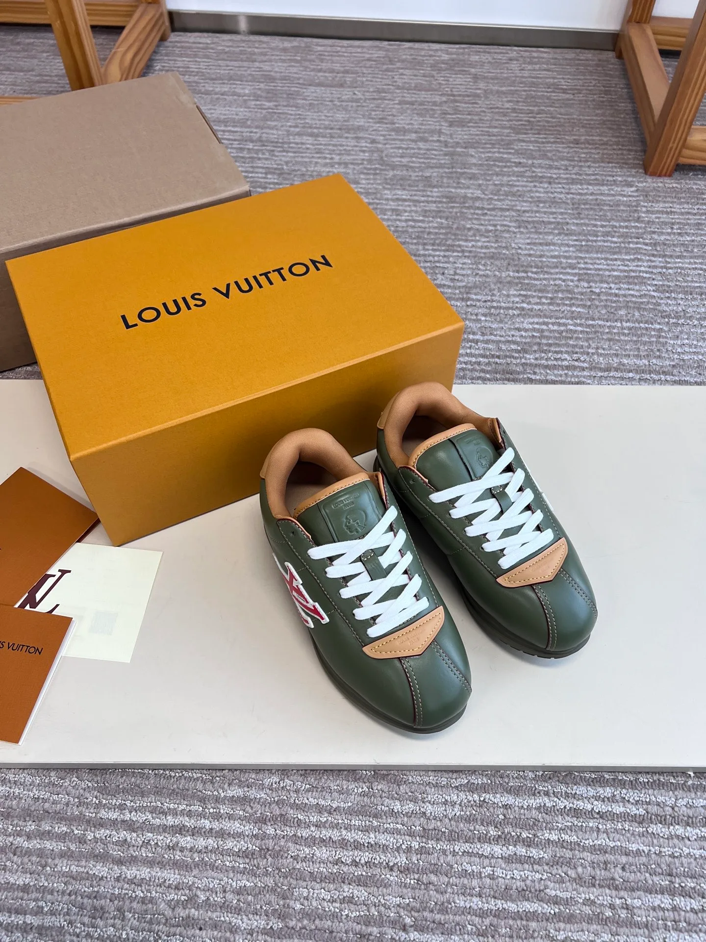 LV BUTTERSOFT Sneaker (Green) — ビュー 3