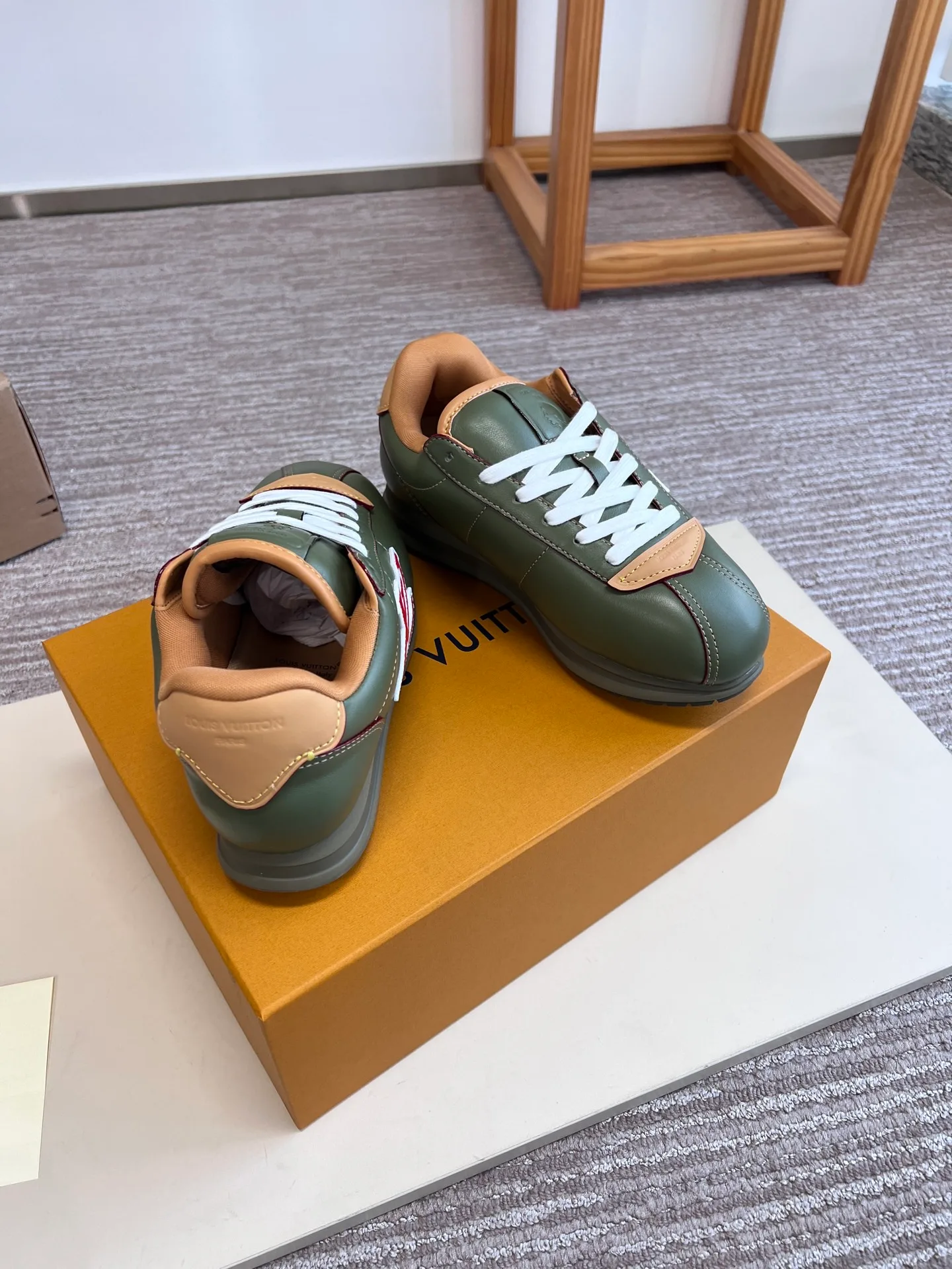 LV BUTTERSOFT Sneaker (Green) — ビュー 4