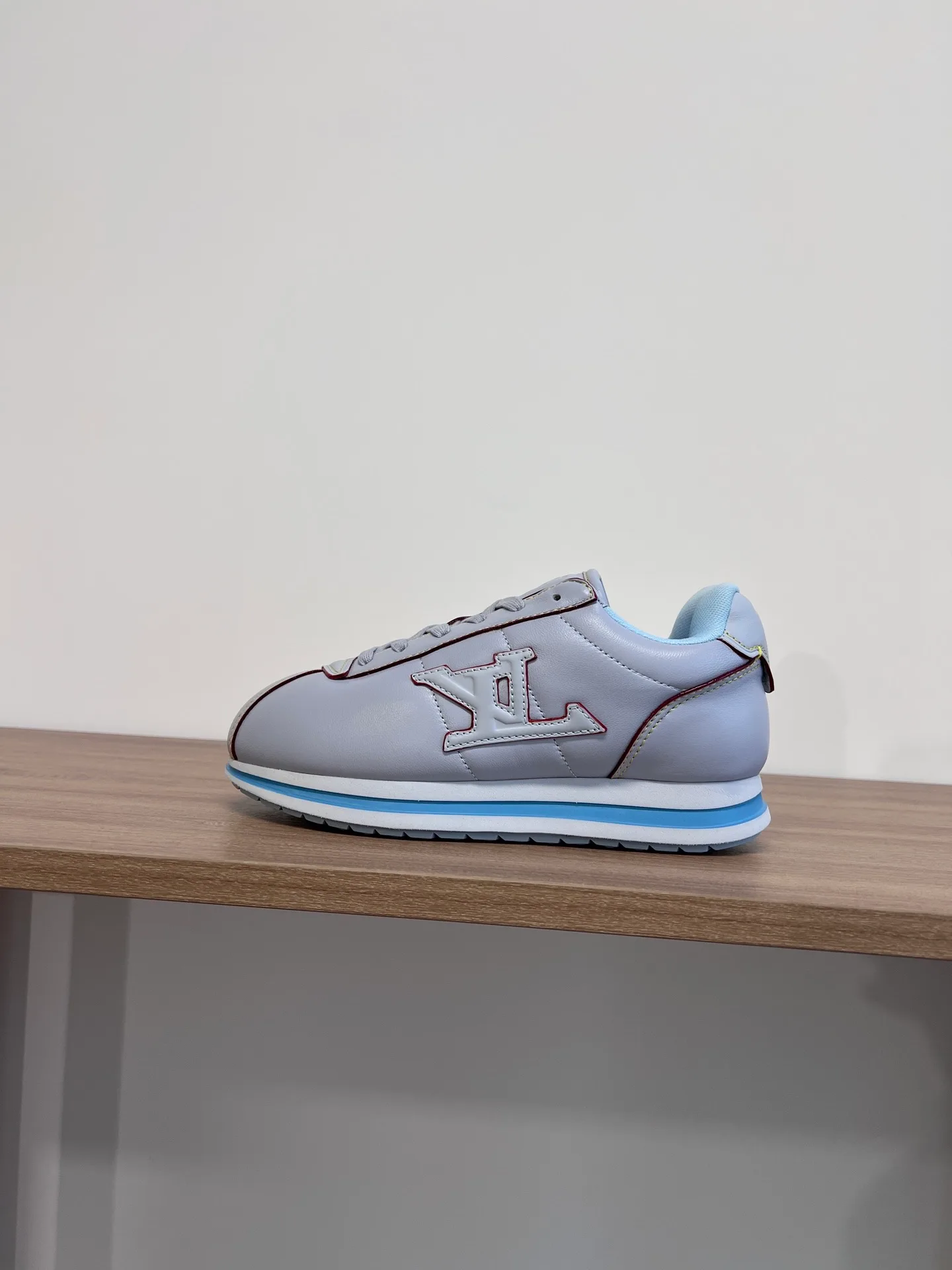 LV BUTTERSOFT Sneaker (Light Blue)