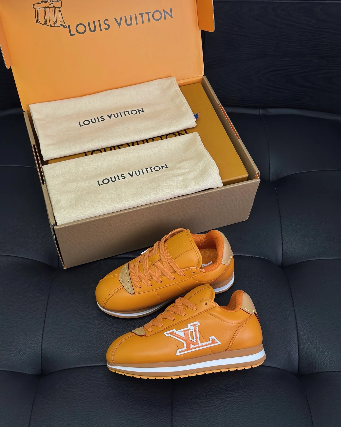 LV BUTTERSOFT Sneaker (Orange/White) — ビュー 2