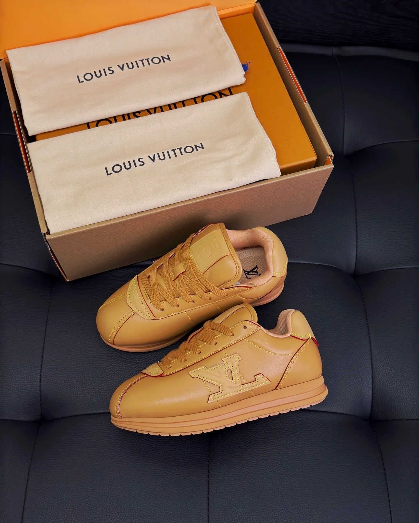 LV BUTTERSOFT Sneaker (Orange) — 보기 2