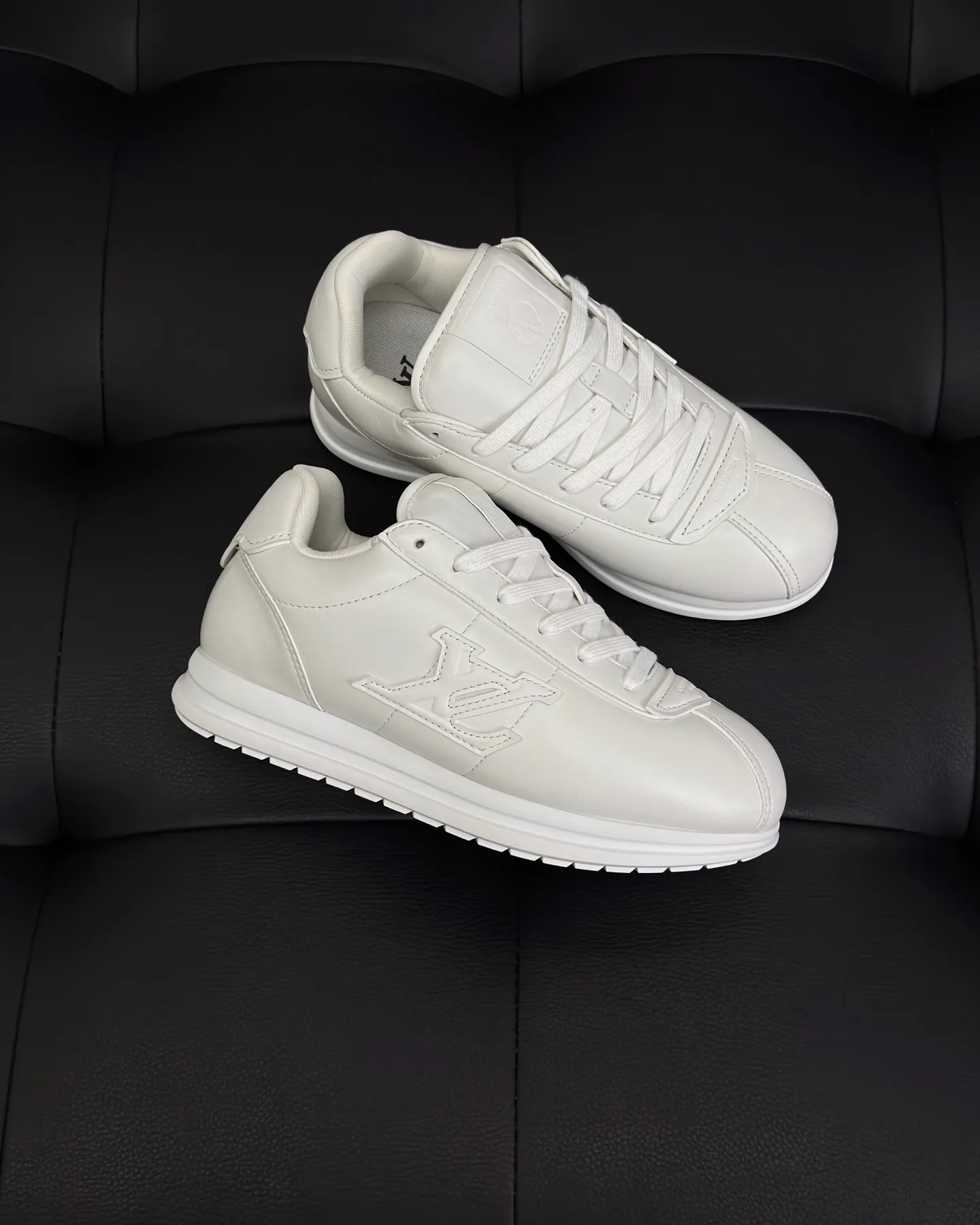LV BUTTERSOFT Sneaker (White) — ビュー 4