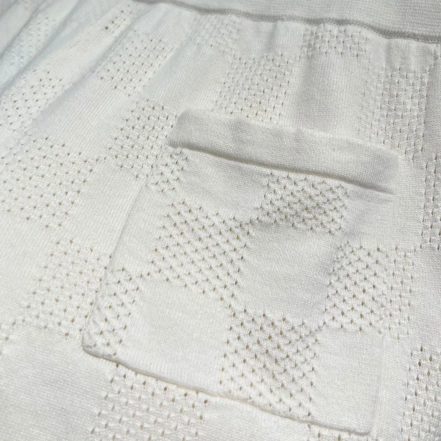 LV Damier French Terry Shorts (Pale Yellow) — 圖 7