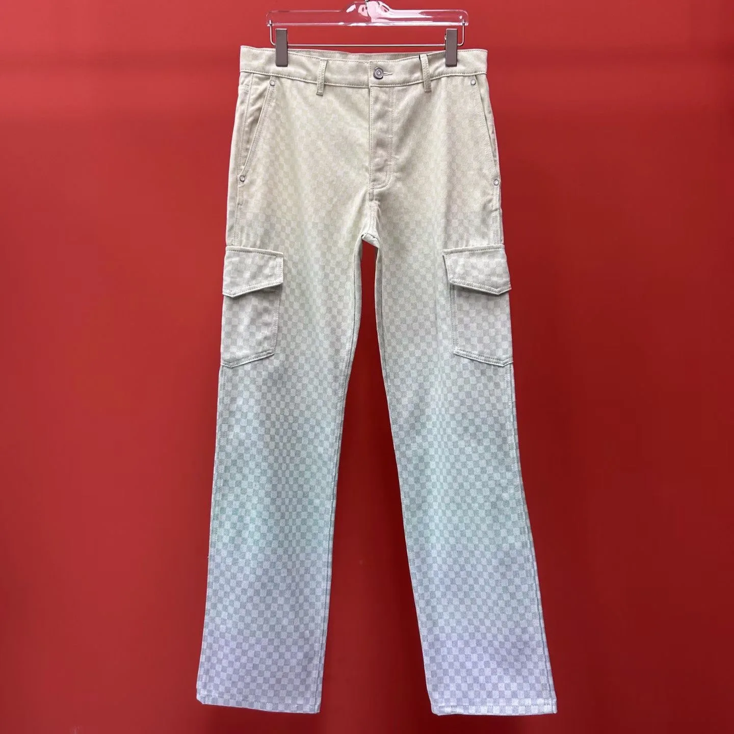 LV Damier Gradient Jacquard Denim Cargo Trousers (Mulitcoloured) — 图 6