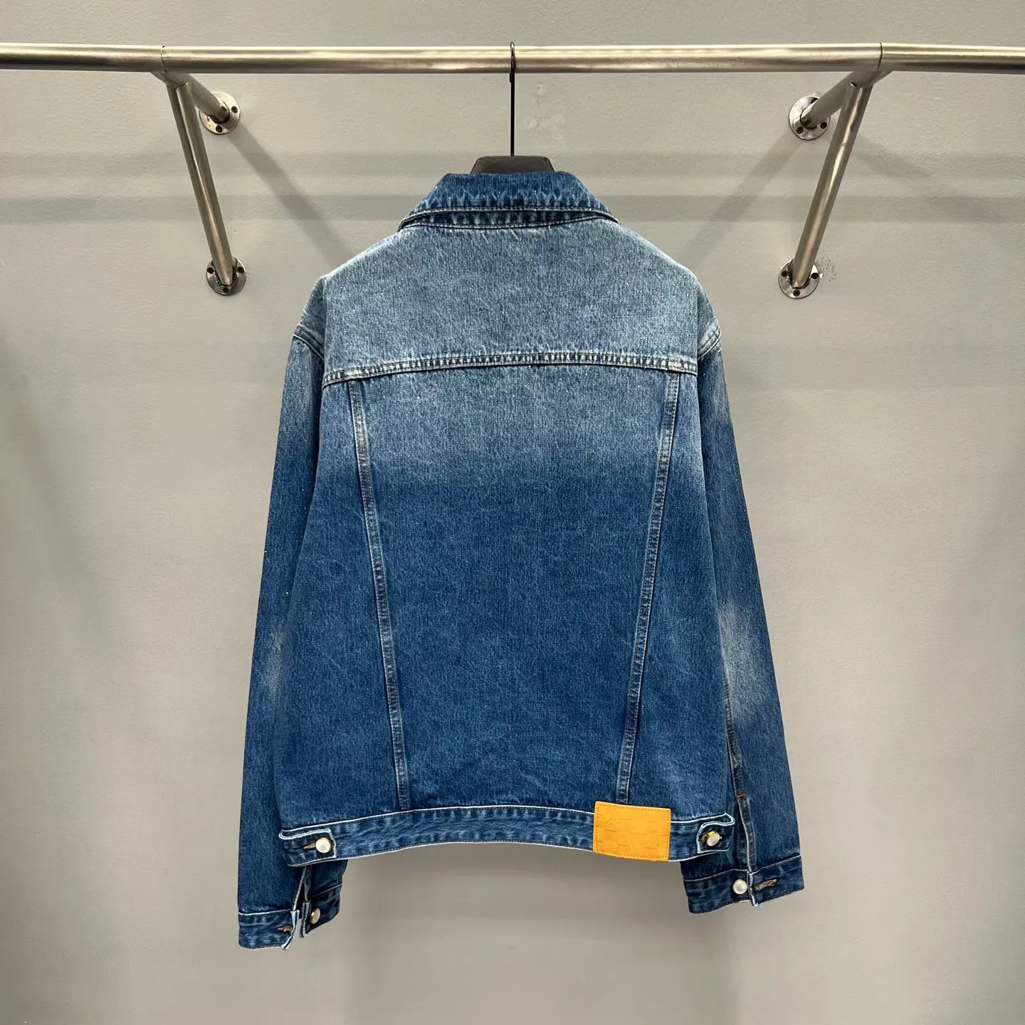 LV Embellished Trucker Jacket (Indigo) — ビュー 2