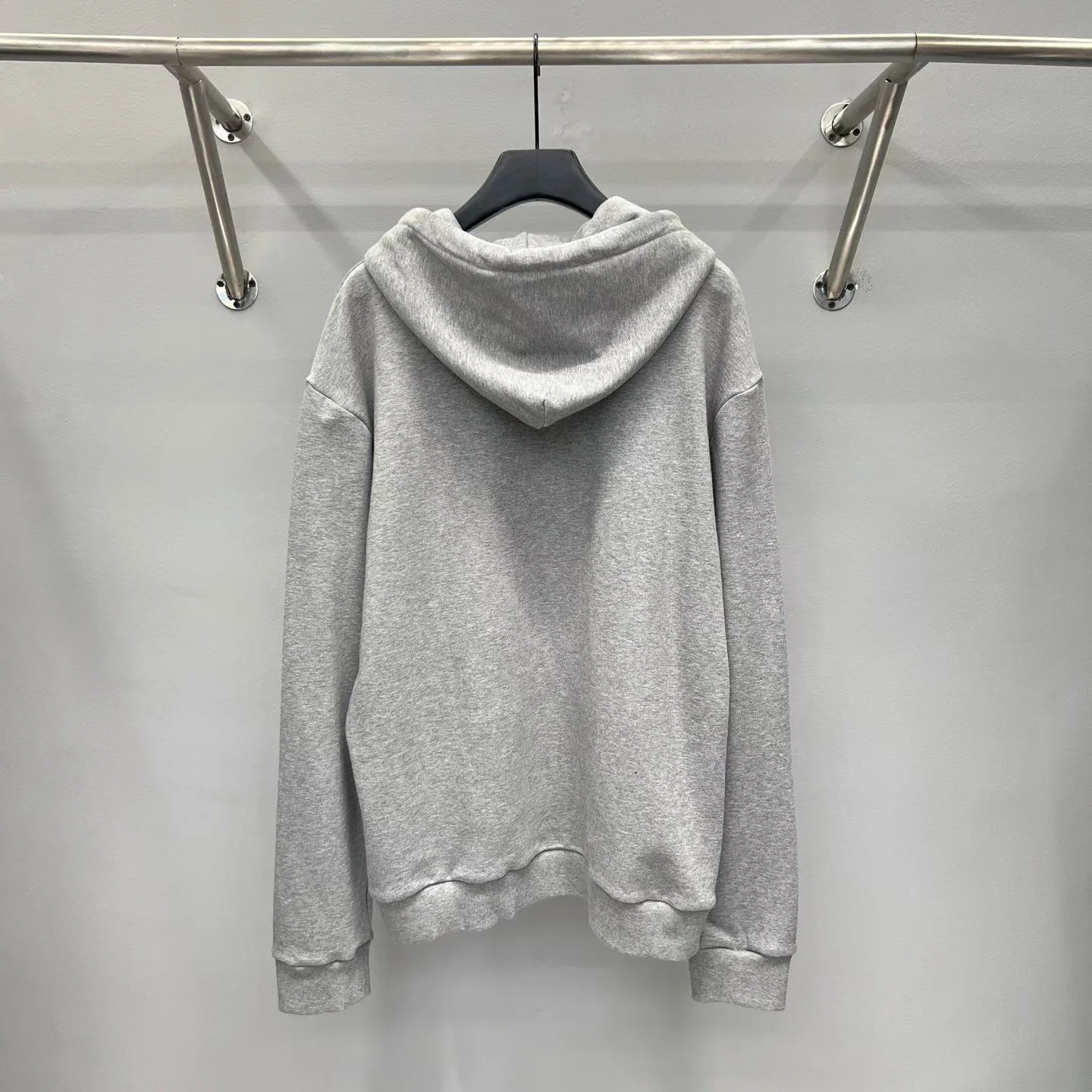 LV Embroidered Signature Zipped Hoodie — ビュー 3