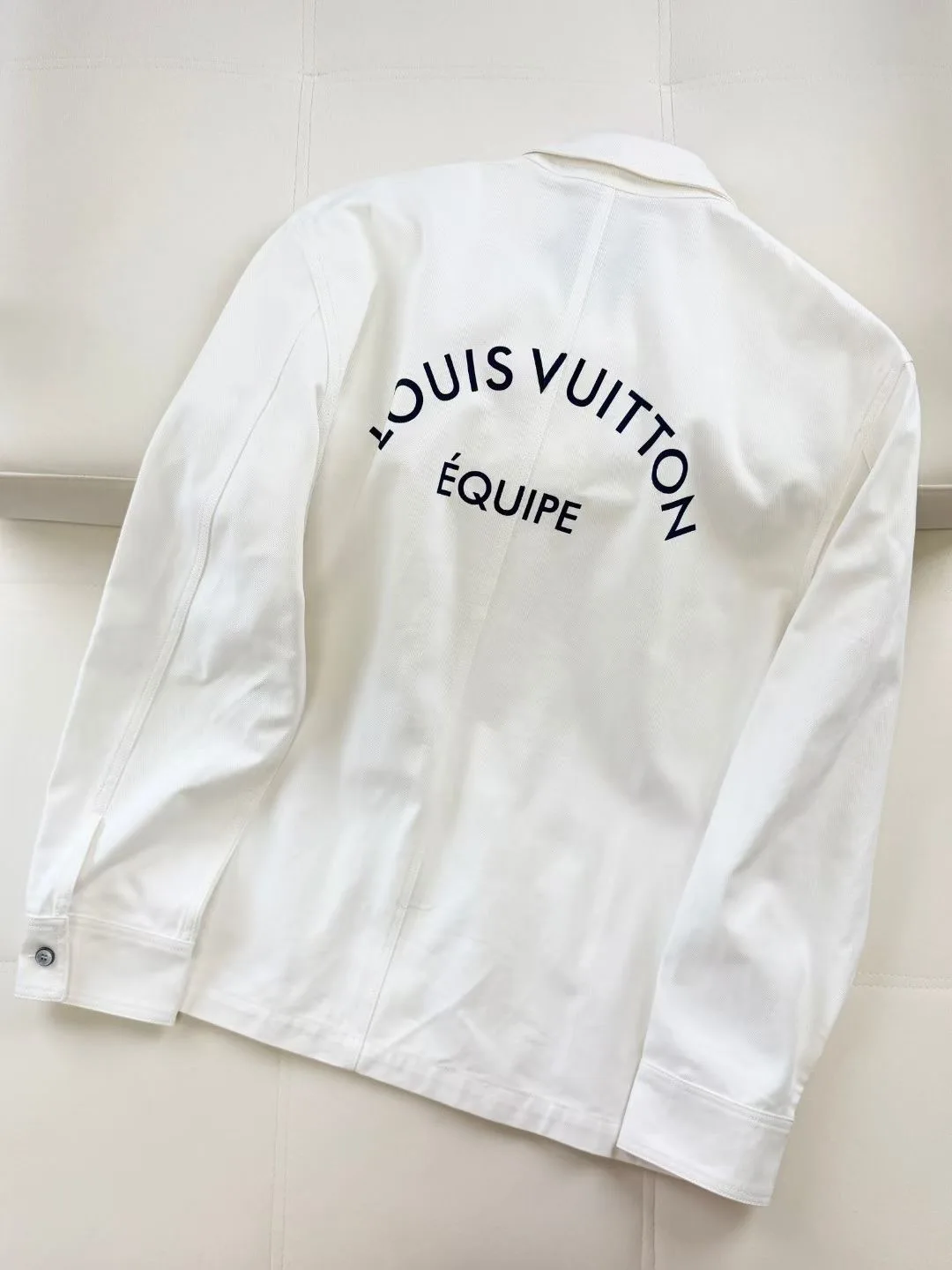 LV Long Sleeve Equipe Shirt — ビュー 8