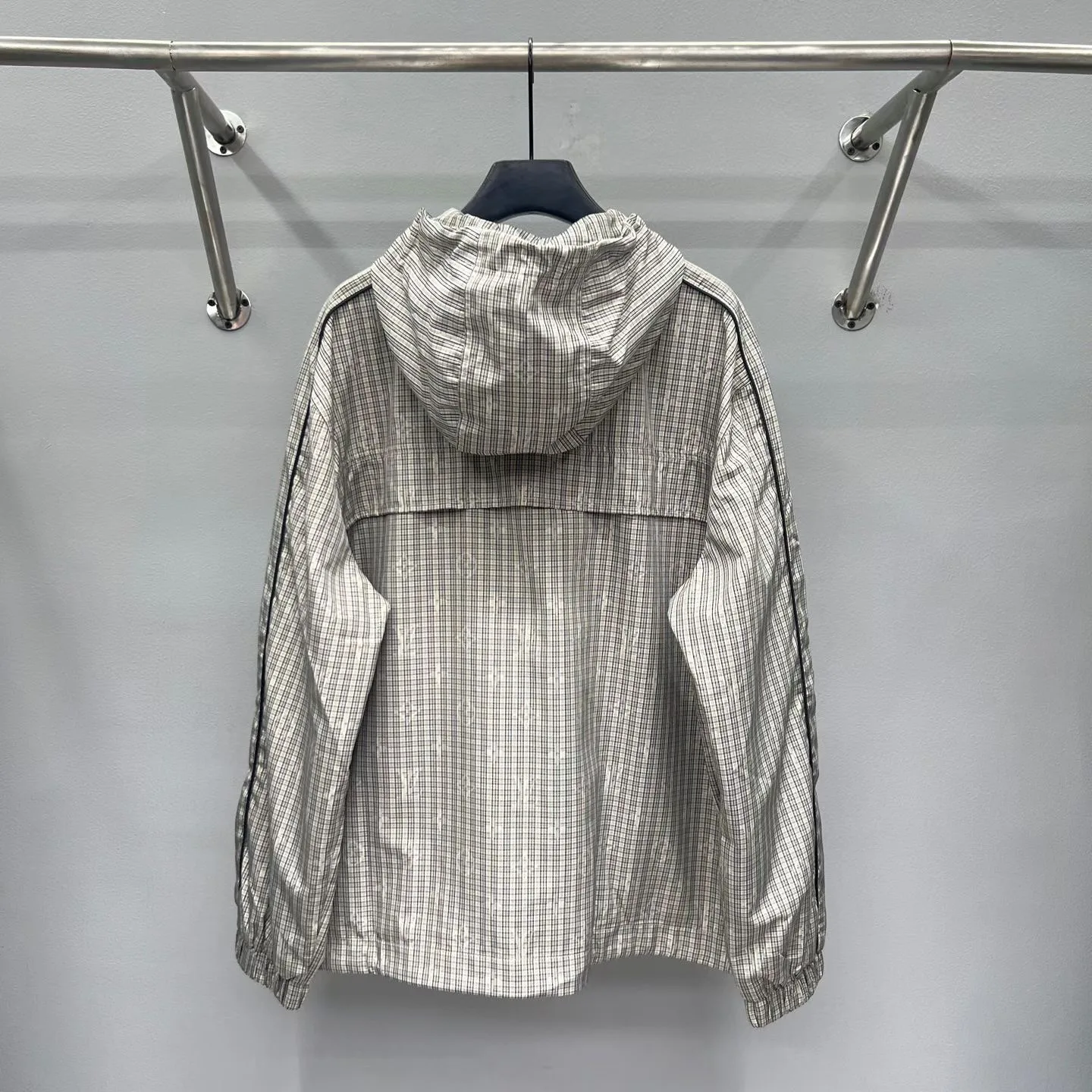 Monogram Check Windbreaker — ビュー 7
