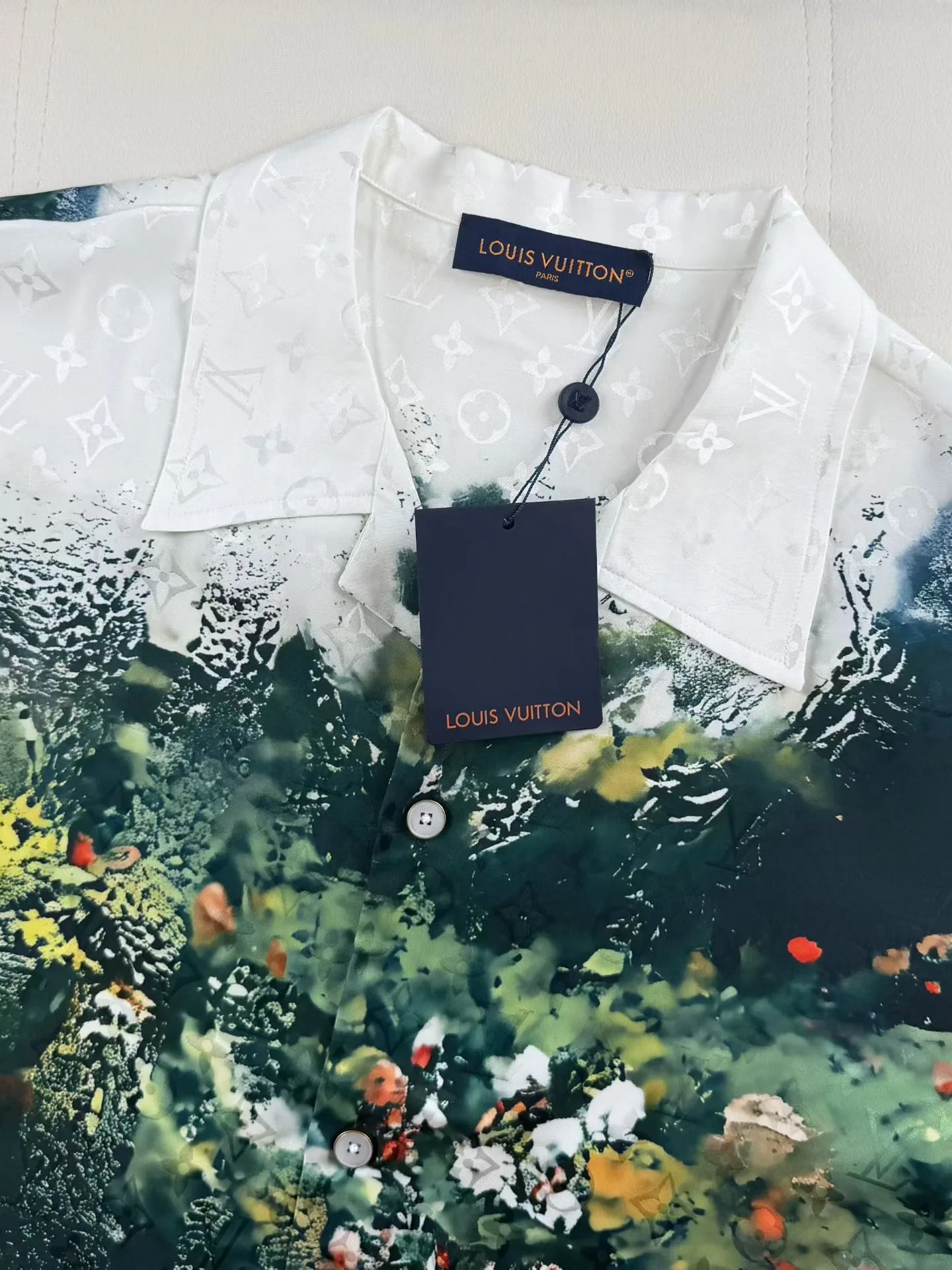 Monogram Silk Short-Sleeved Shirt — ビュー 2