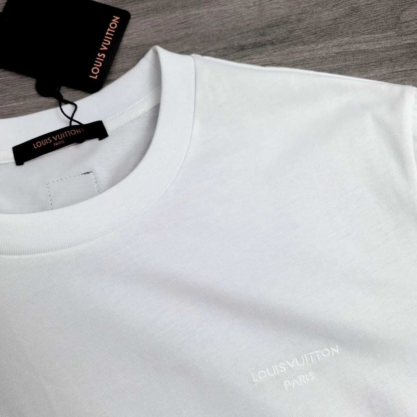 Short-Sleeved Signature T-Shirt (White) — ビュー 3
