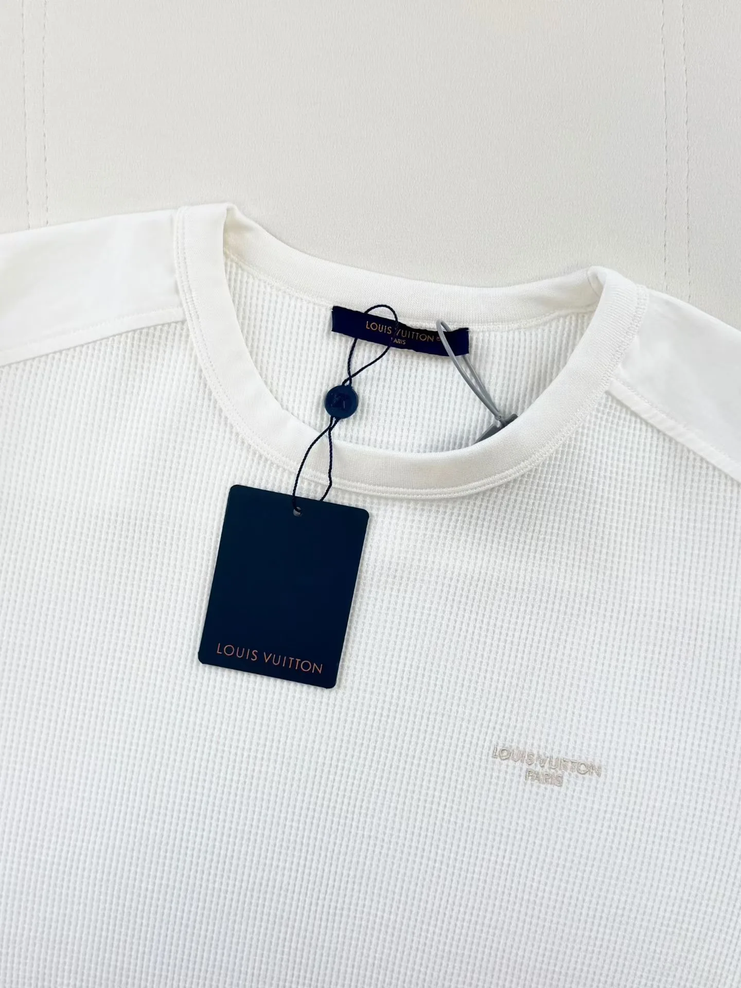 LV Waffle Long-Sleeved Outdoor T-Shirt — view 5