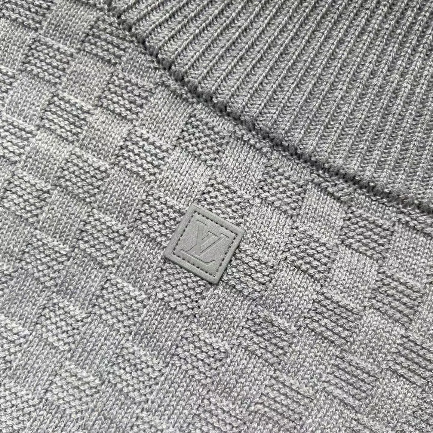 LV Wool-Cashmere Half-Zip Pullover (Grey) — 보기 5
