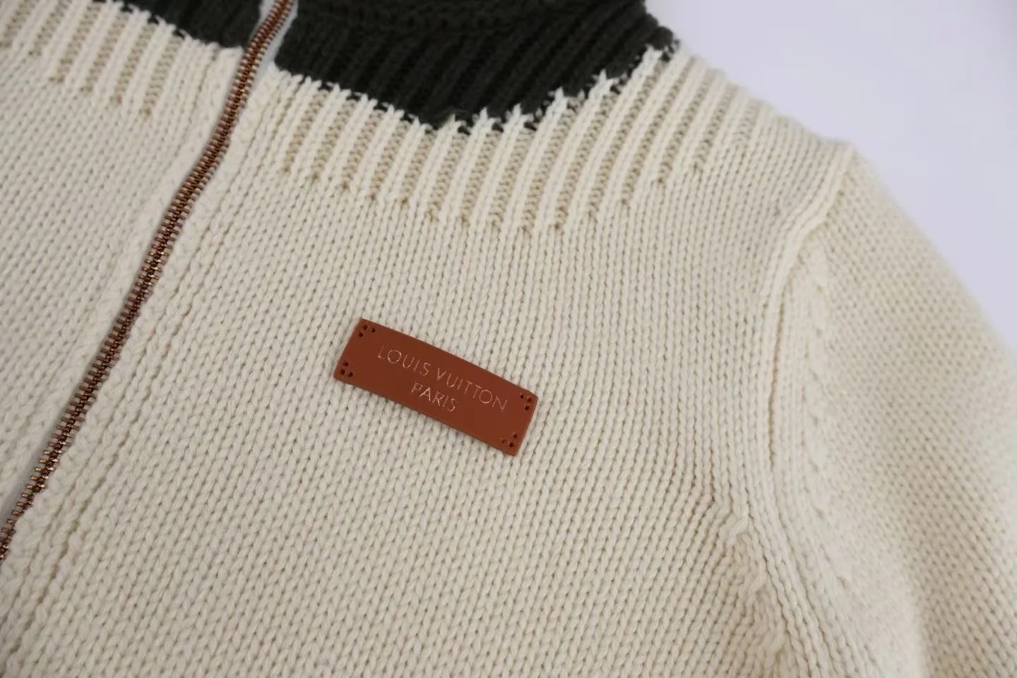 LV Zipped Intarsia Track Top — ビュー 7